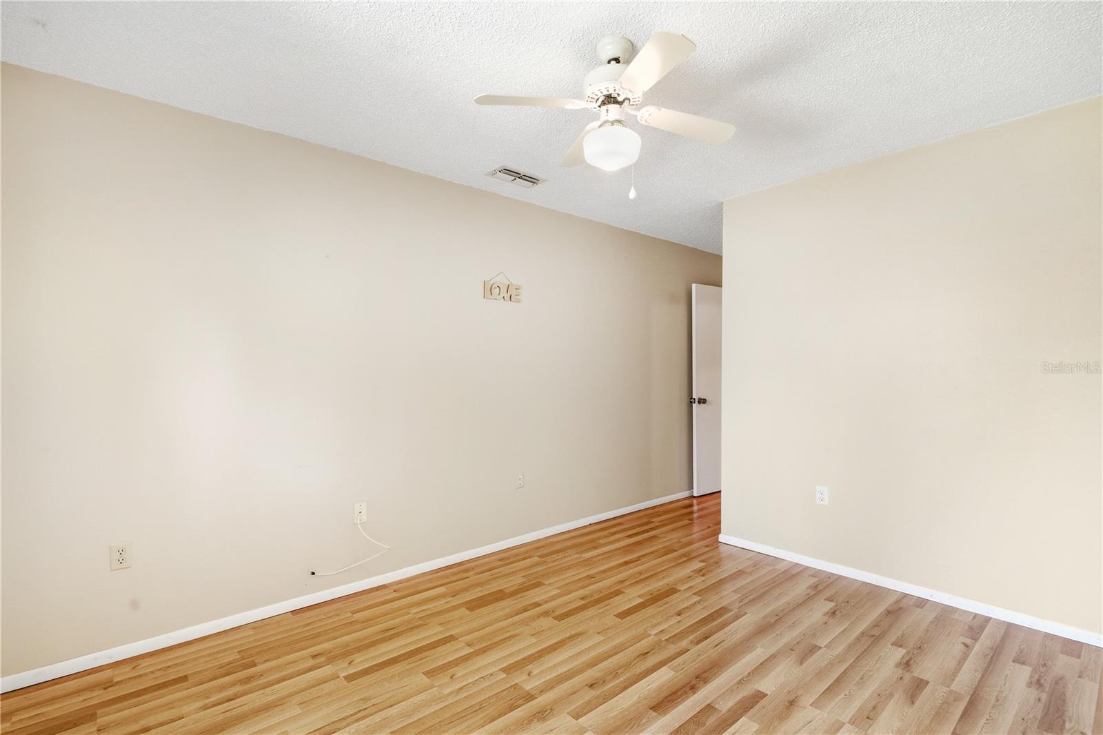 8160 Sturbridge Ct #8160 Property Photo 15