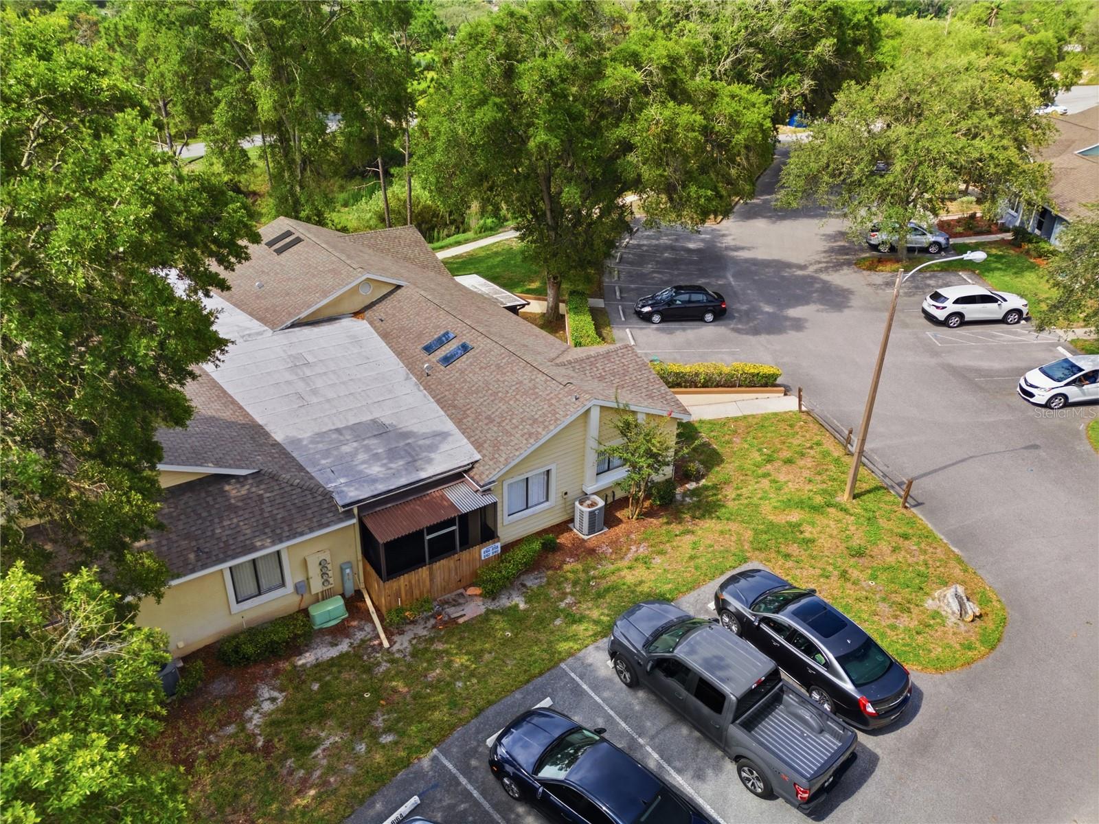 8160 Sturbridge Ct #8160 Property Photo 22