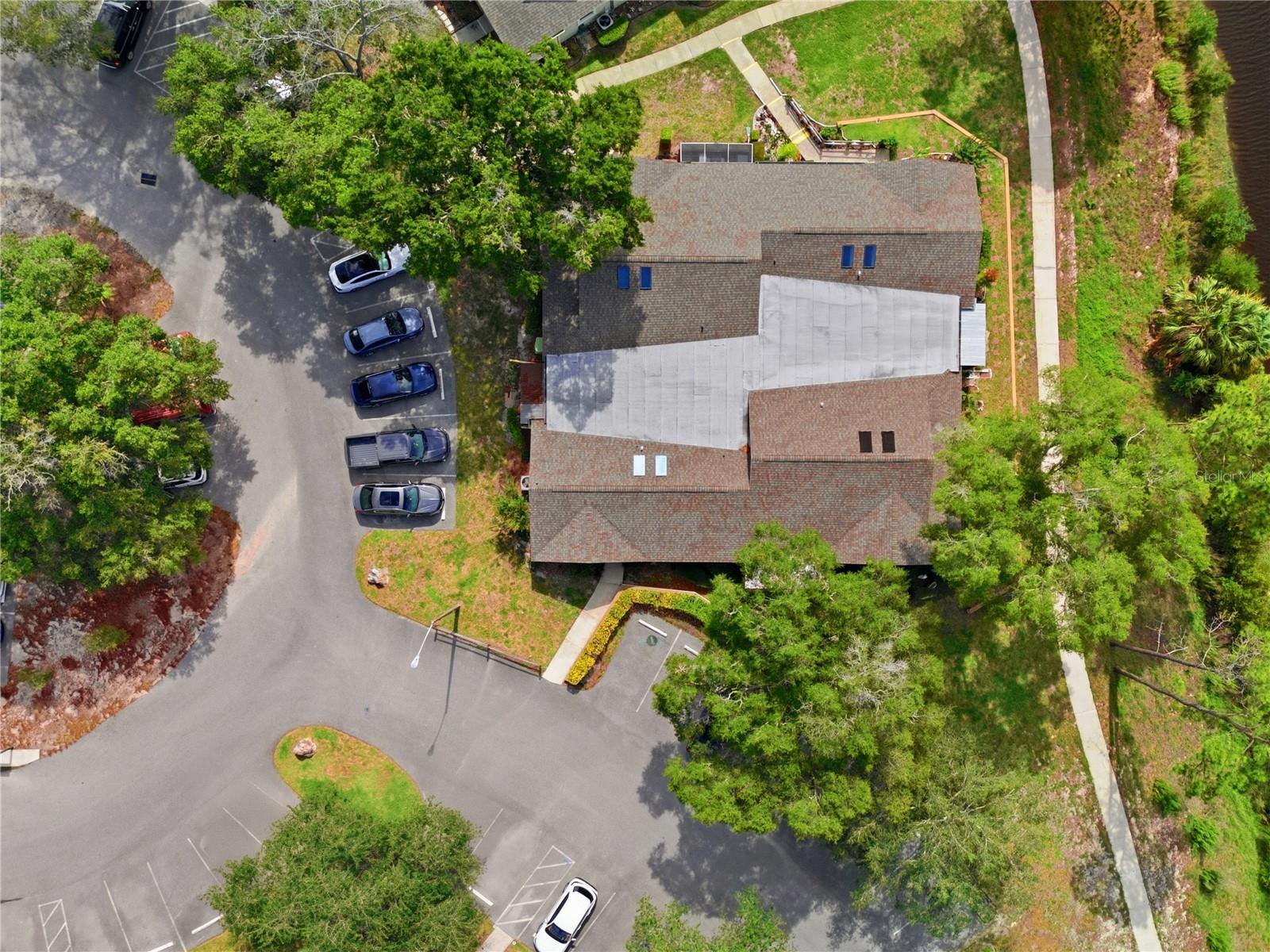 8160 Sturbridge Ct #8160 Property Photo 27