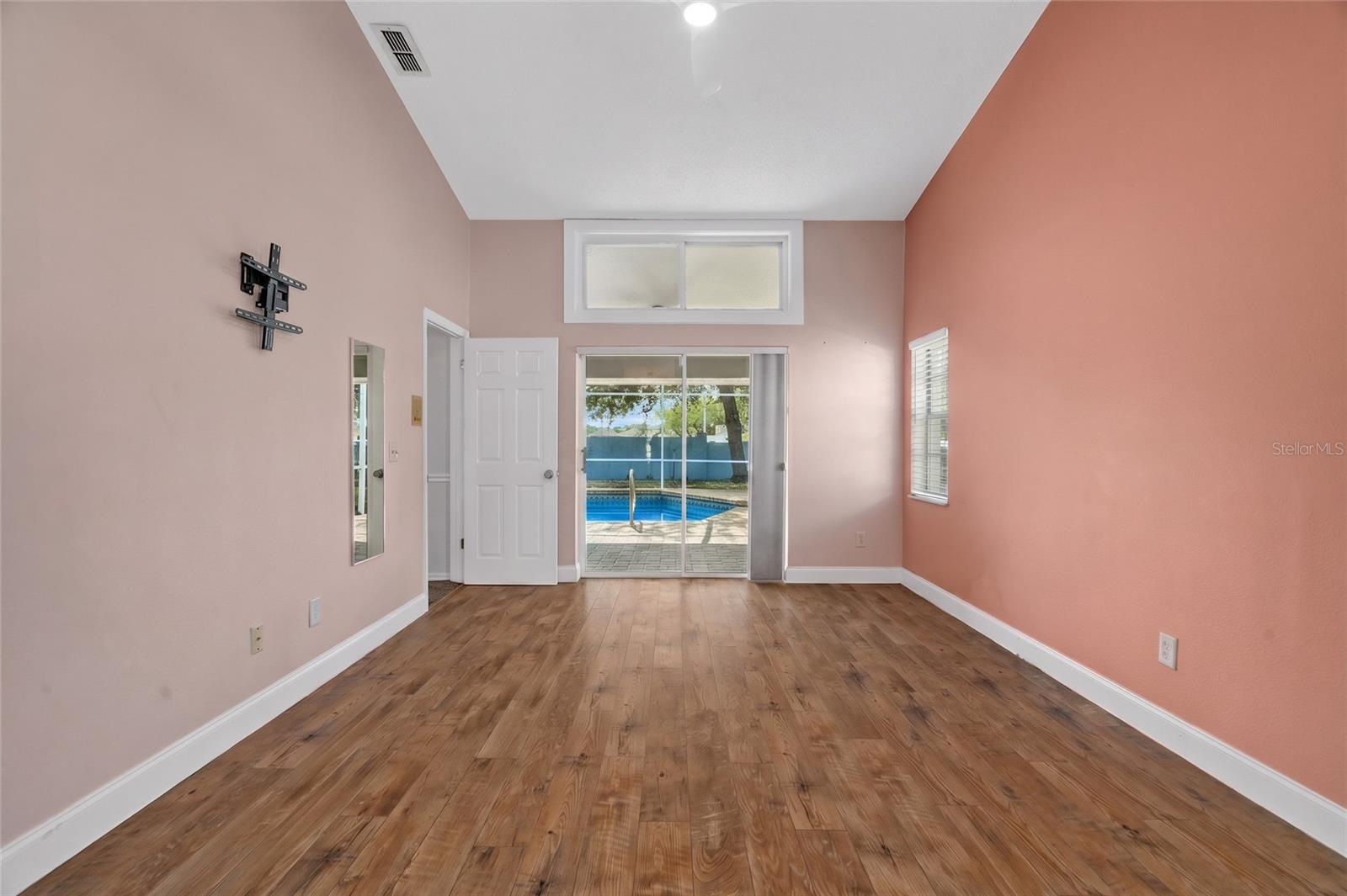 1174 Muscovy Dr Property Photo 31