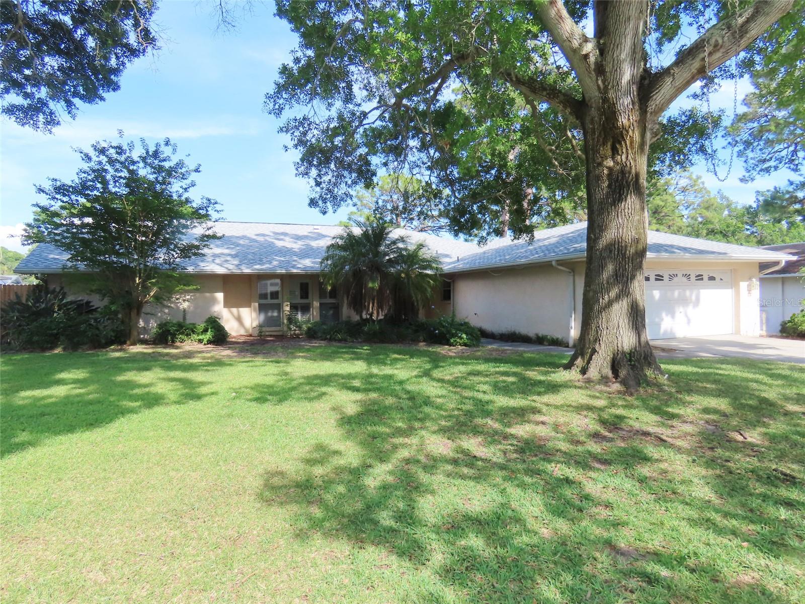 7555 Pine Valley Ln Property Photo 1
