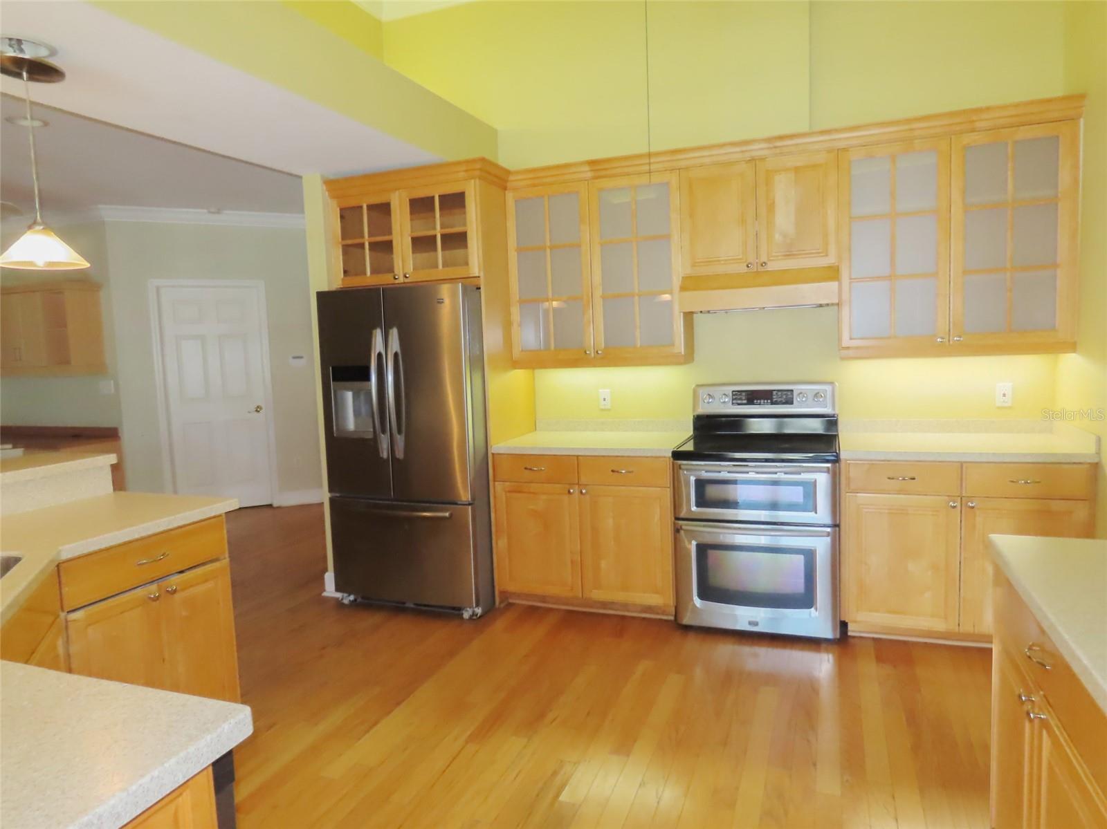 7555 Pine Valley Ln Property Photo 4