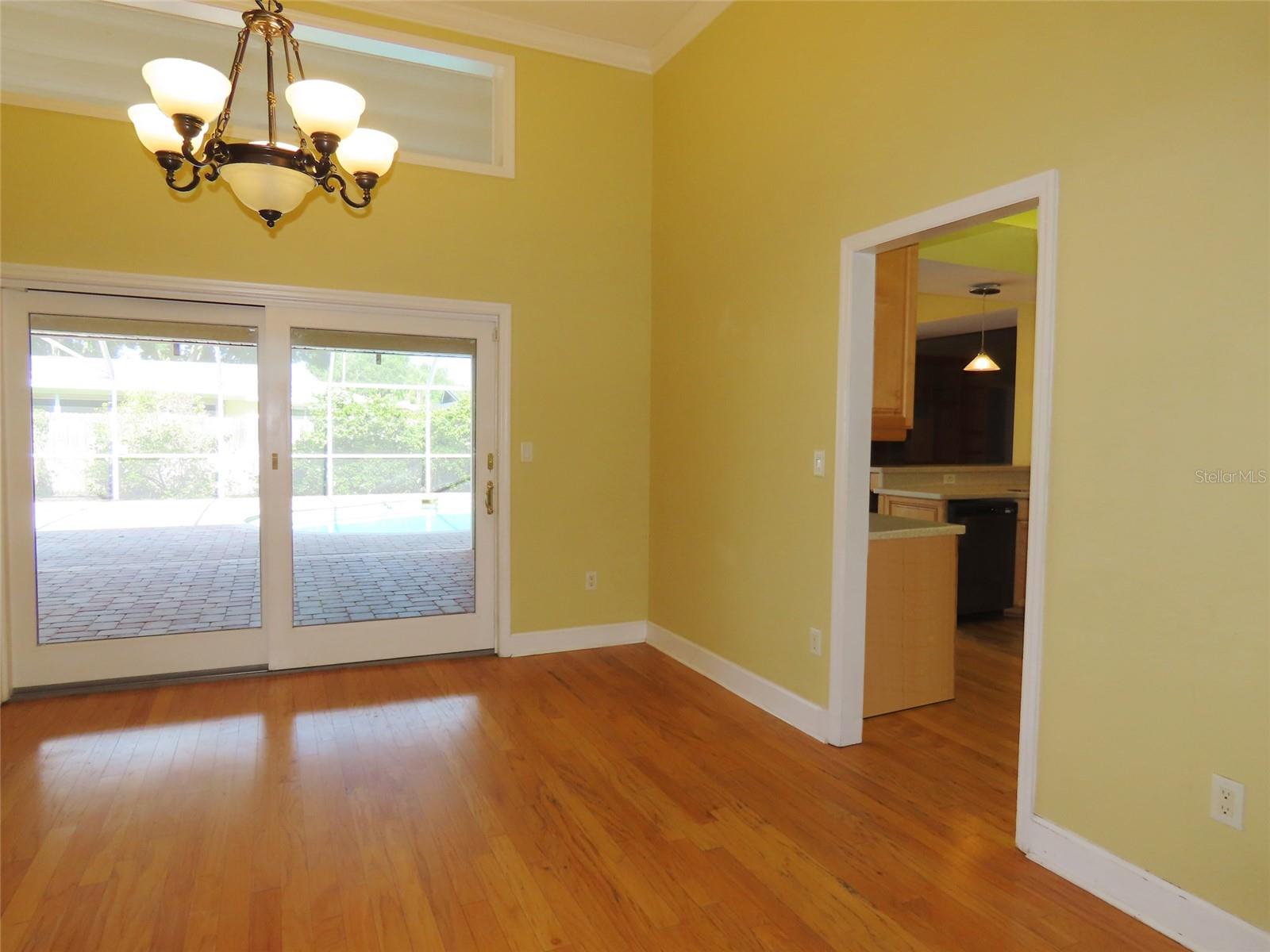 7555 Pine Valley Ln Property Photo 11