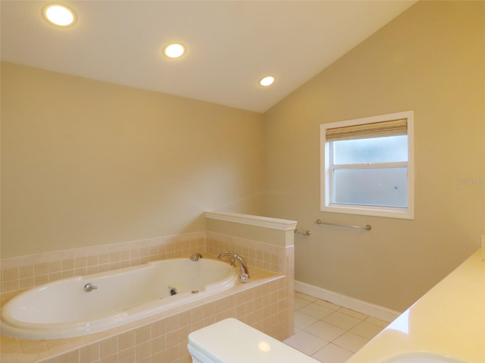 7555 Pine Valley Ln Property Photo 16