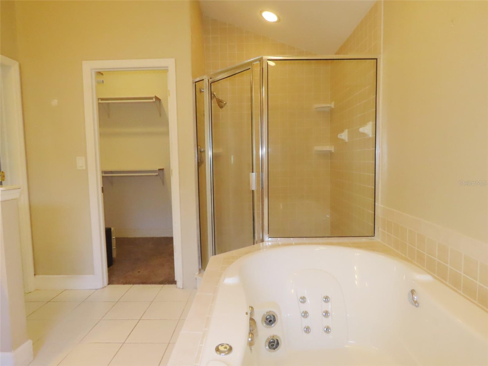 7555 Pine Valley Ln Property Photo 17