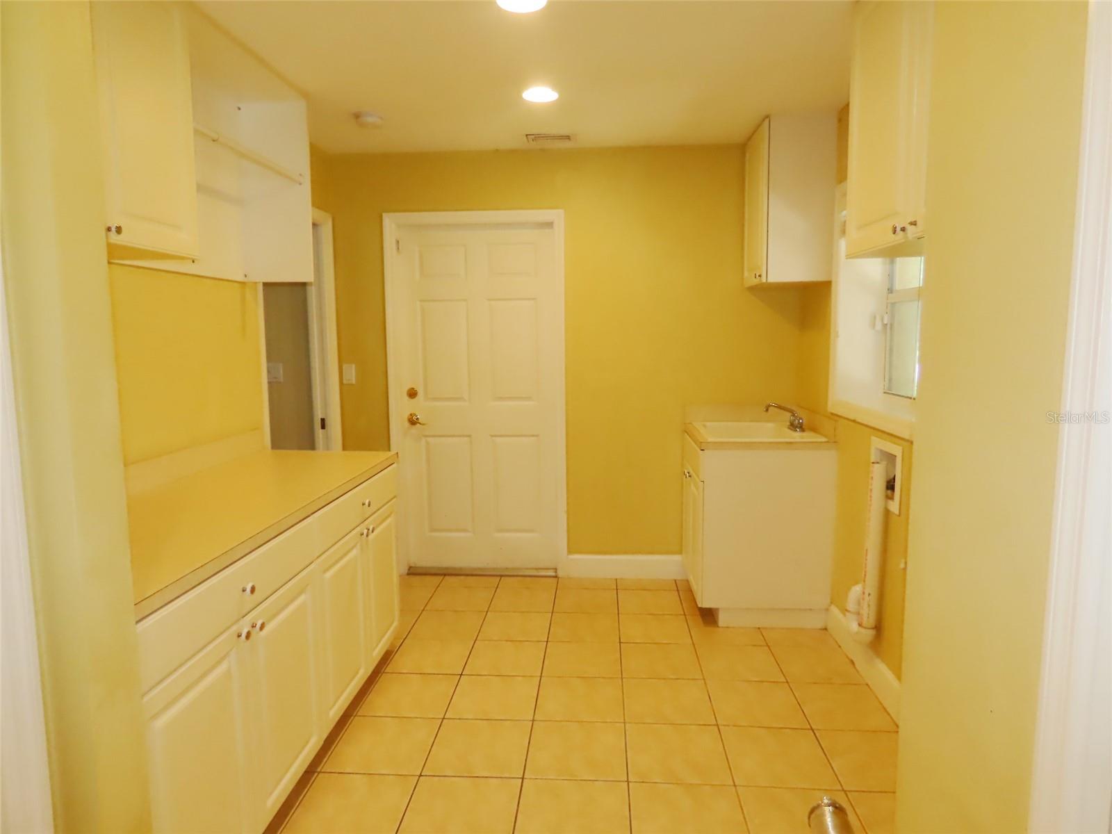 7555 Pine Valley Ln Property Photo 38