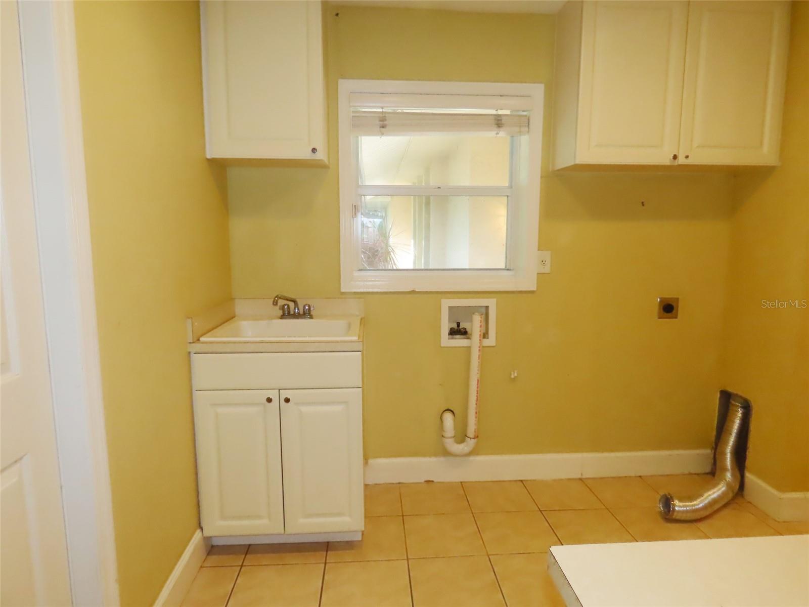 7555 Pine Valley Ln Property Photo 40