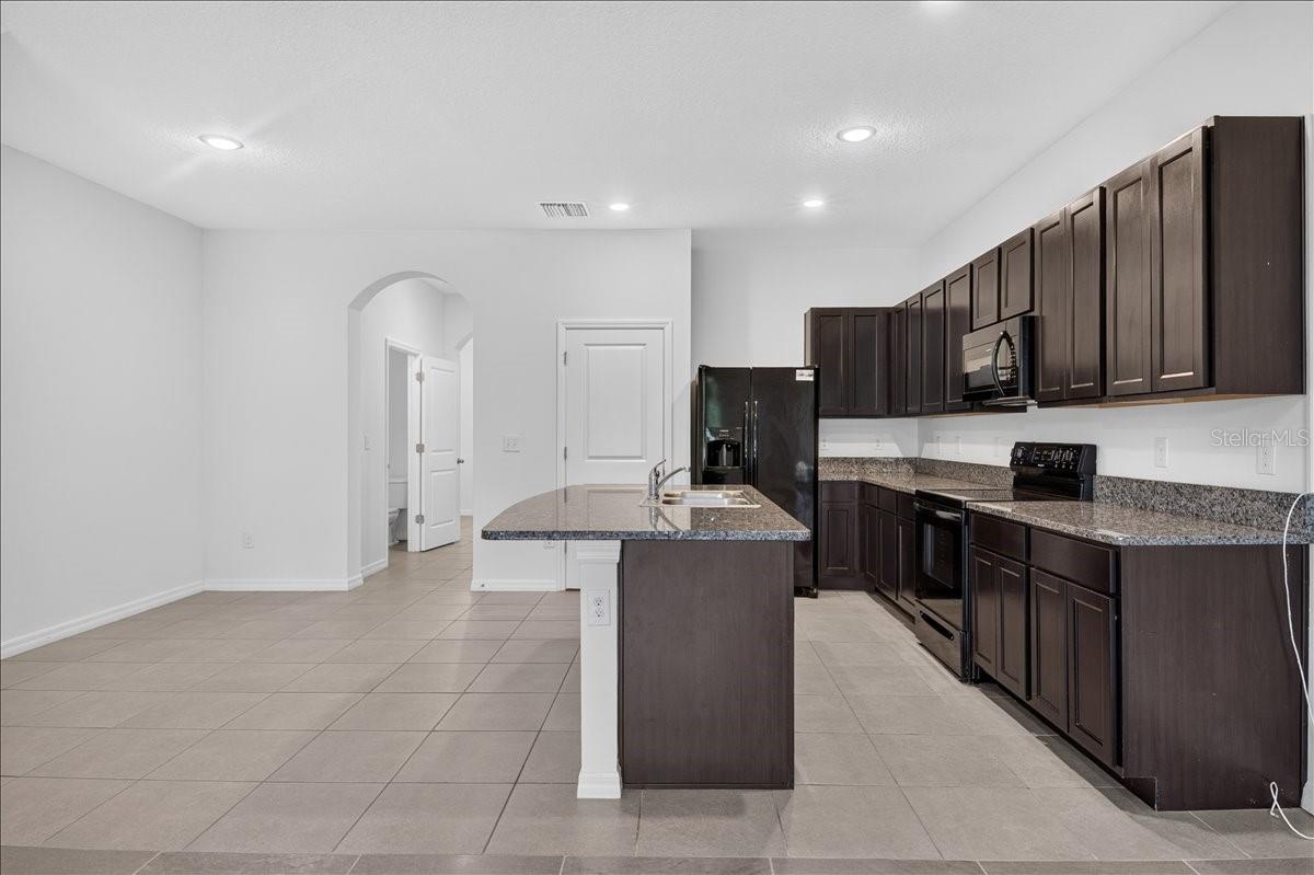 8655 Falling Blue Pl Property Photo 5
