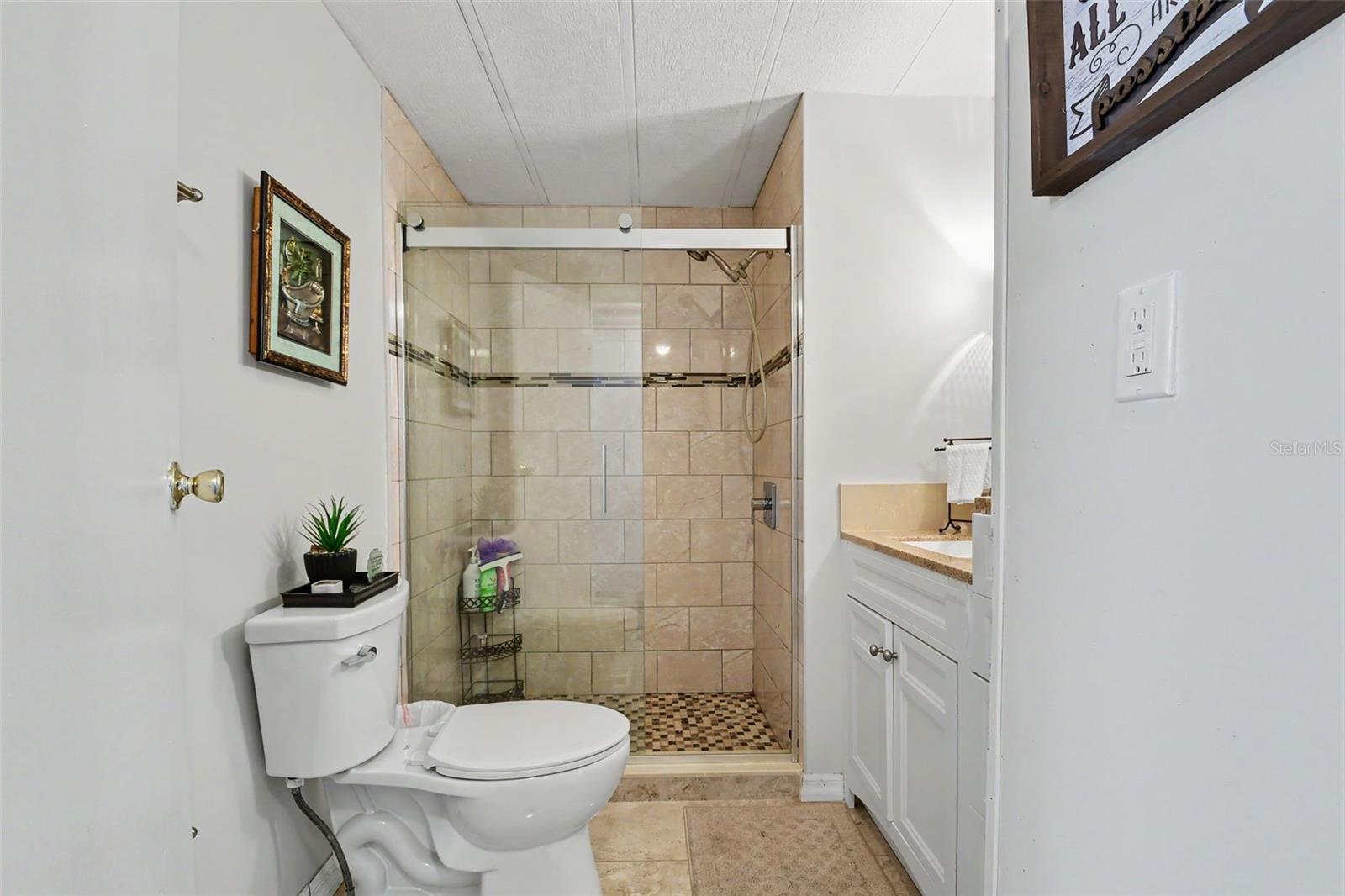 3902 Julie Dr Property Photo 24