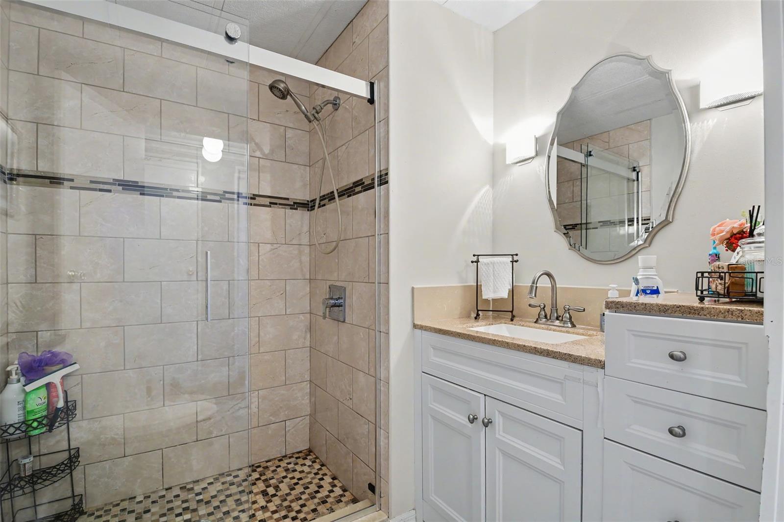 3902 Julie Dr Property Photo 25