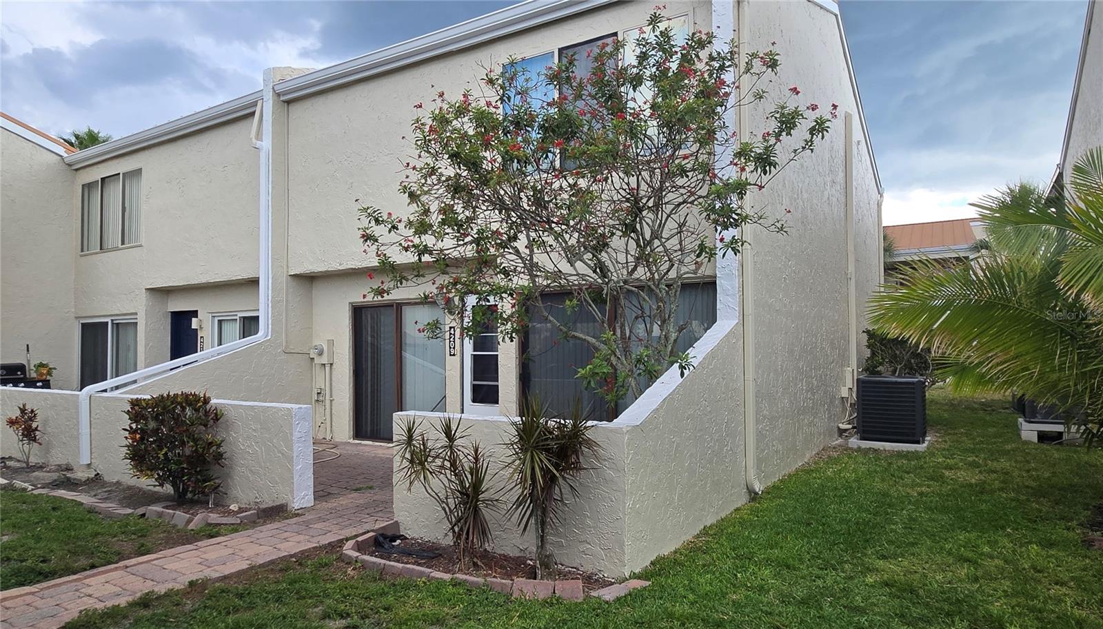 4209 Fogcutter Ct #4209 Property Photo 3