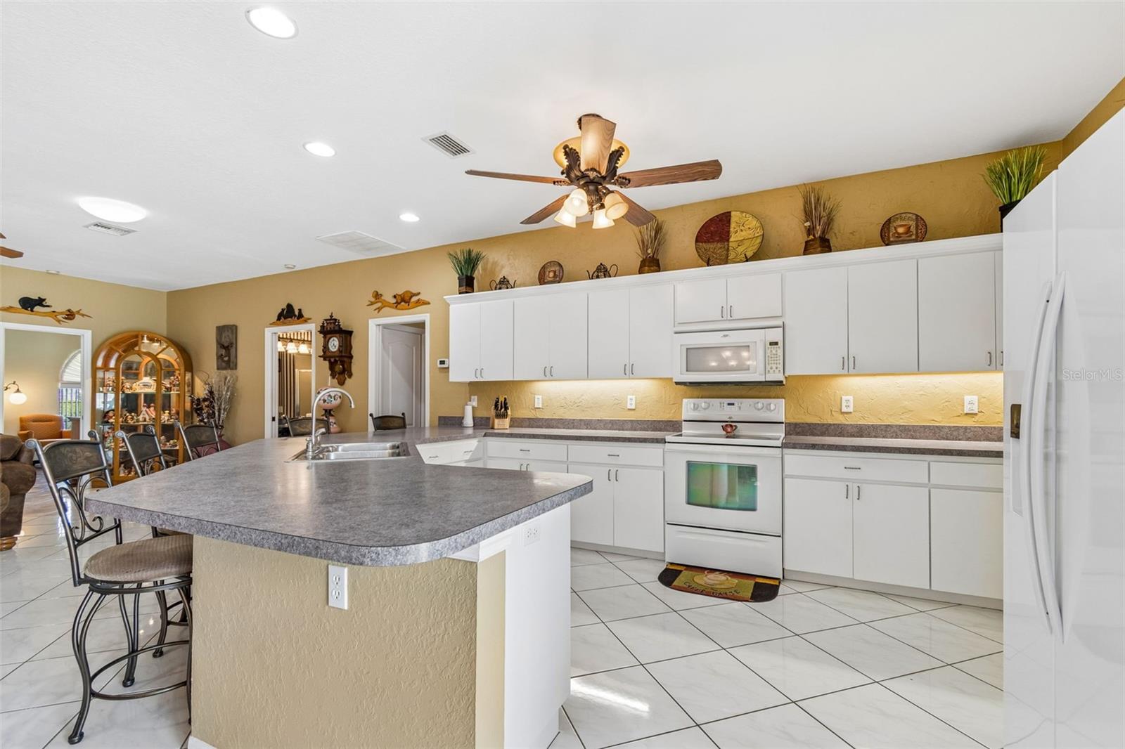 7791 Carver Ct Property Photo 16
