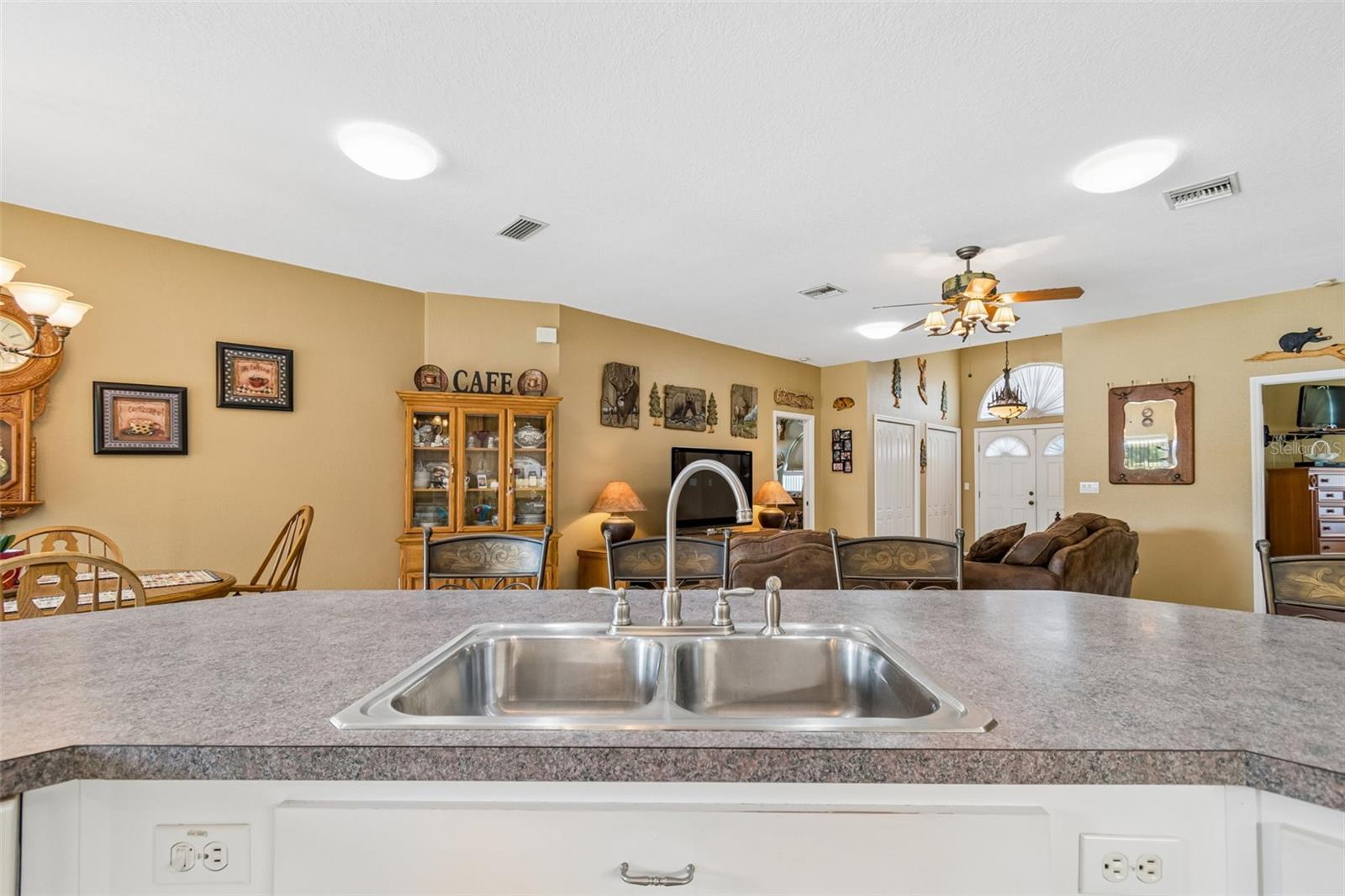 7791 Carver Ct Property Photo 19