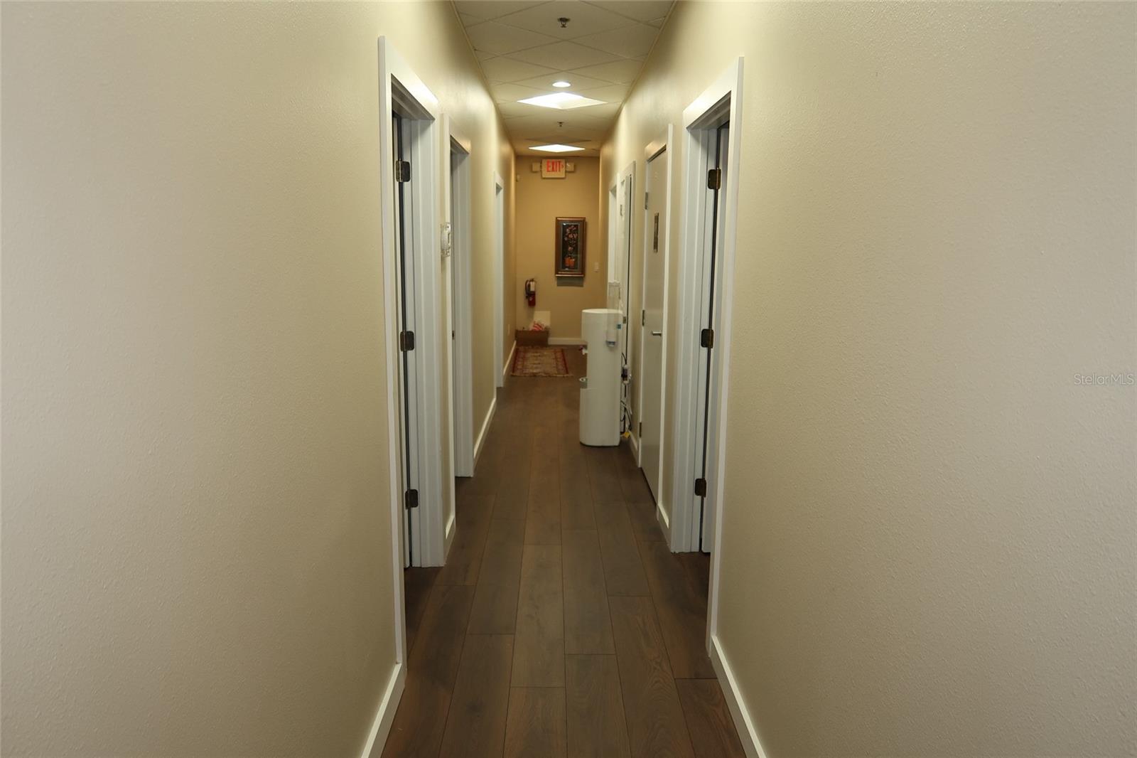 448 S Alafaya Trl #4 Property Photo 5