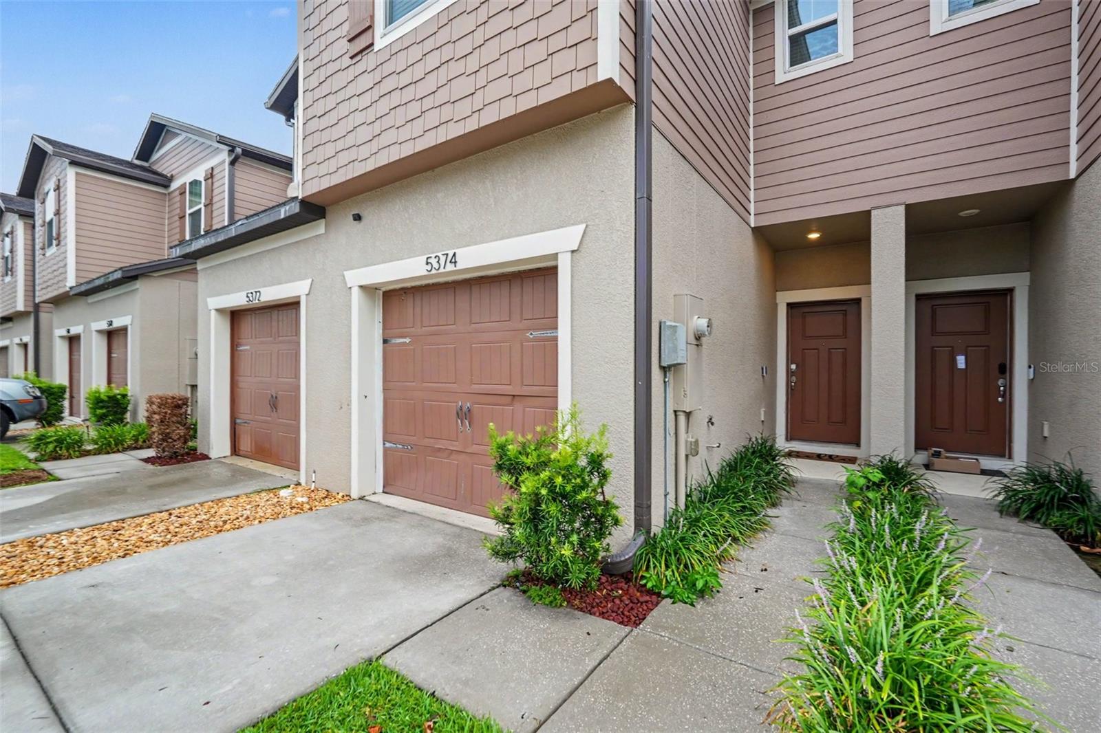 5374 Sylvester Loop Property Photo 2
