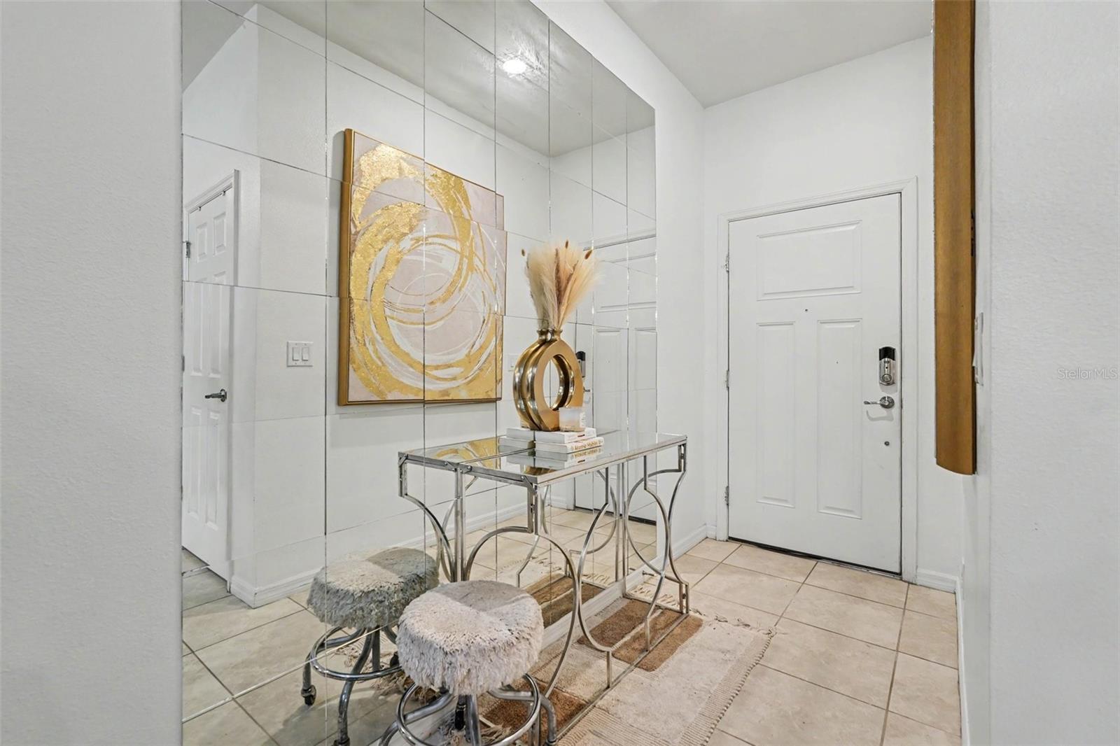 5374 Sylvester Loop Property Photo 4