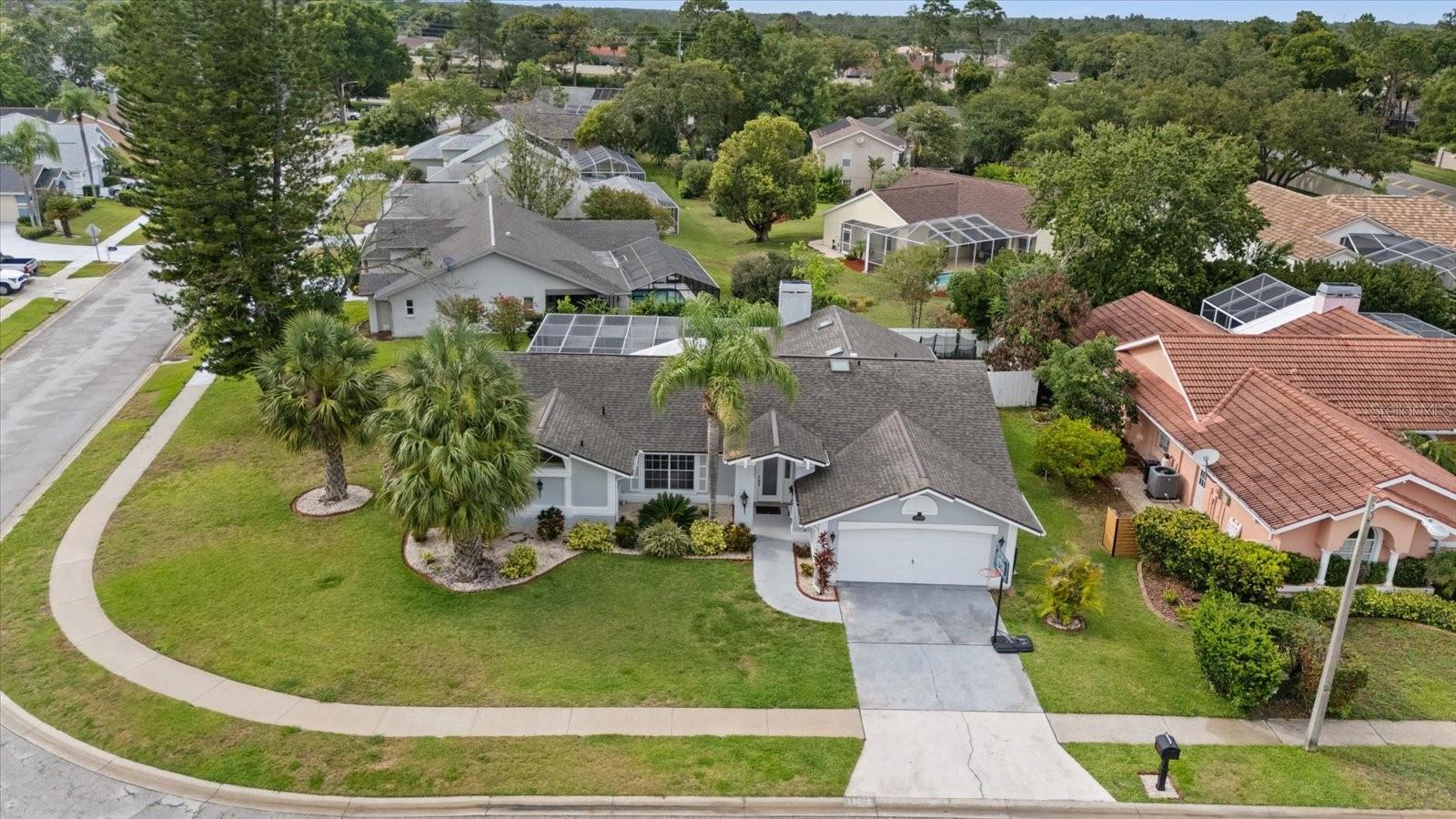13528 Woodside Dr Property Photo 4