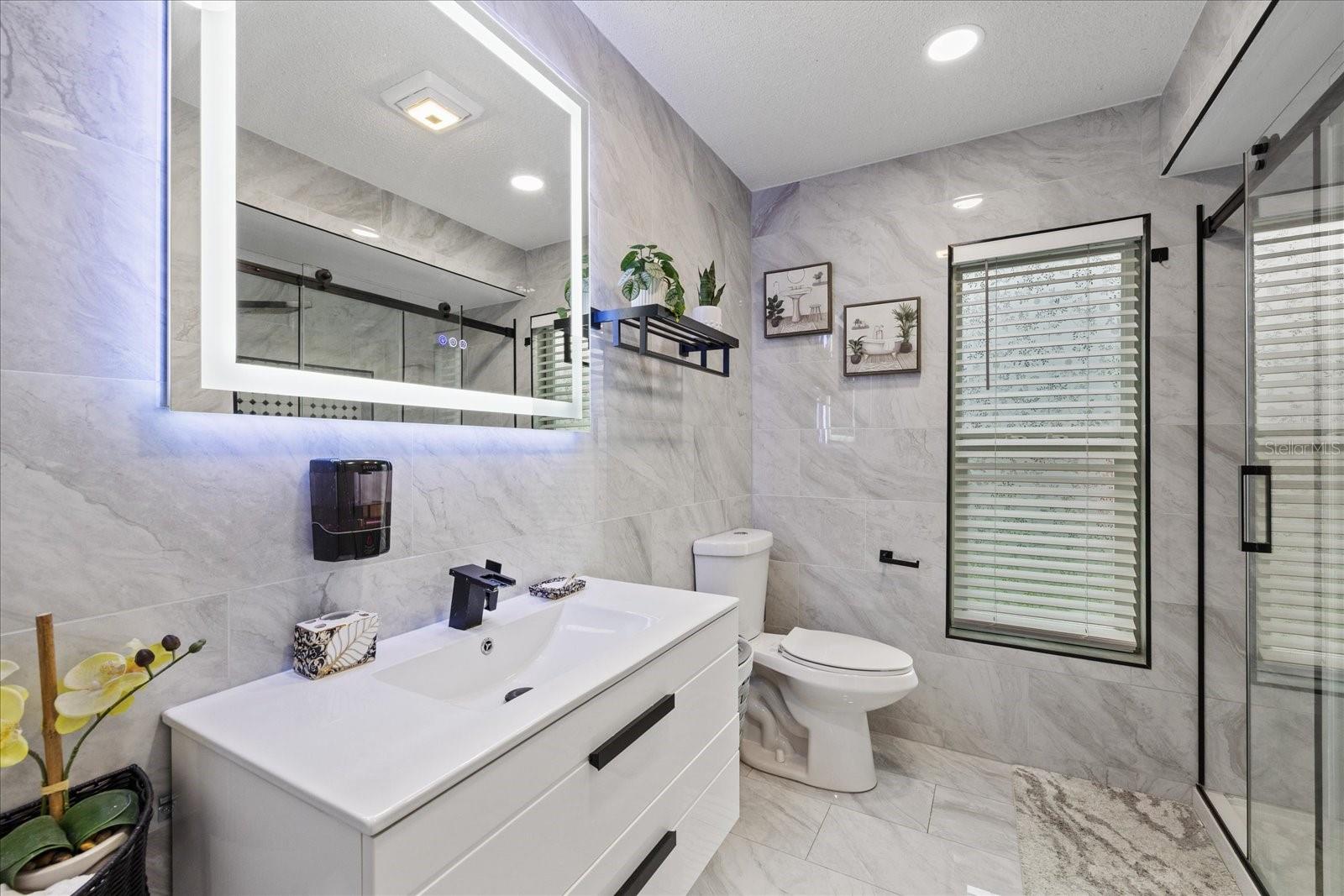 13528 Woodside Dr Property Photo 41
