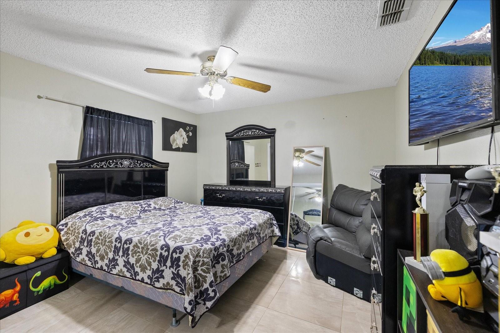 13528 Woodside Dr Property Photo 43
