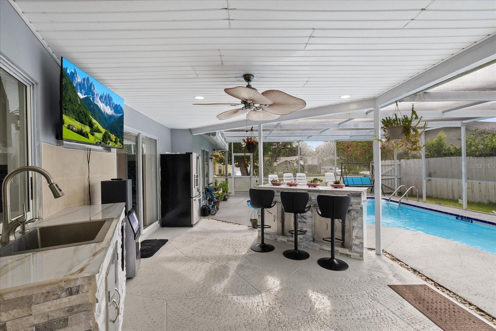 13528 Woodside Dr Property Photo 45