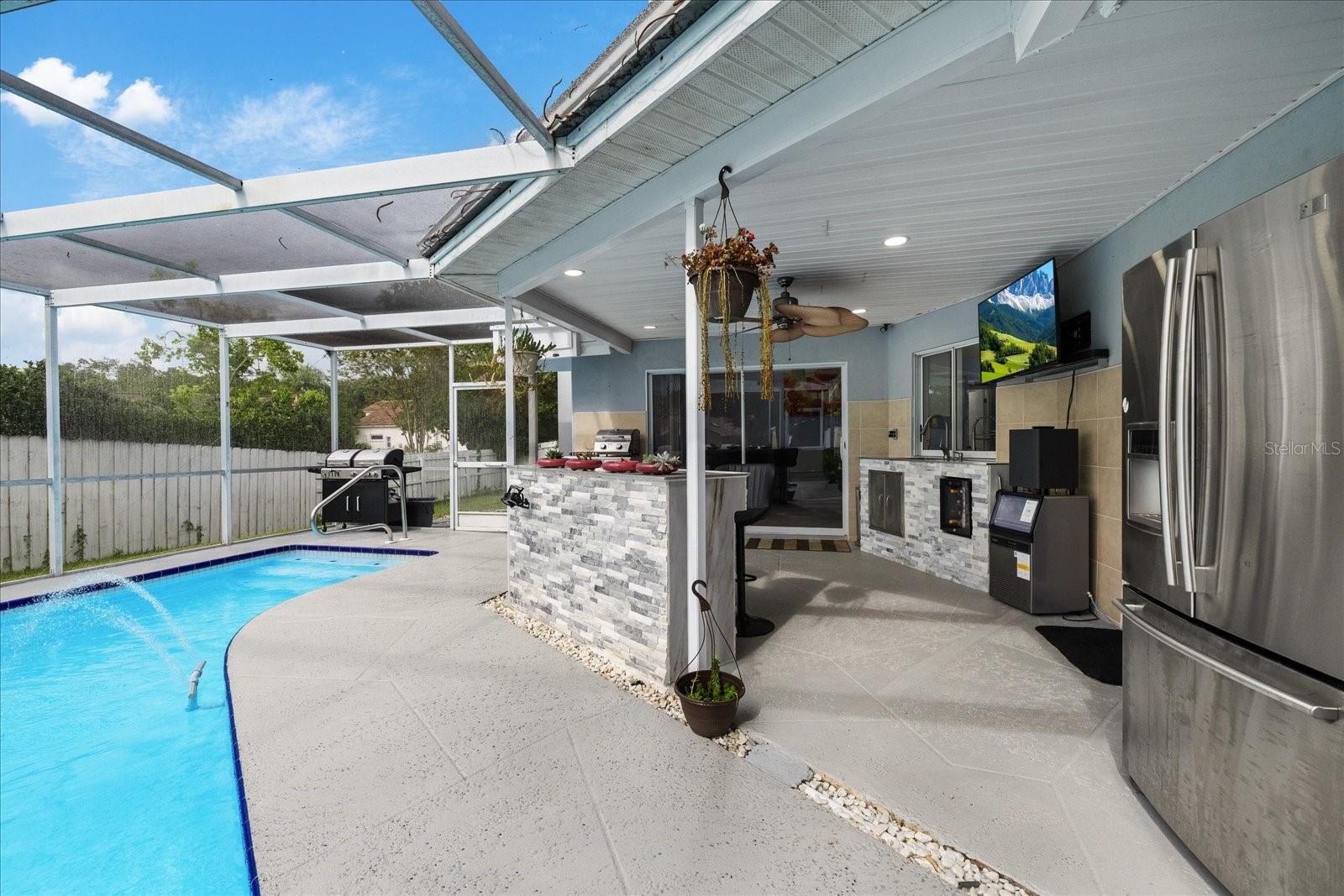 13528 Woodside Dr Property Photo 47
