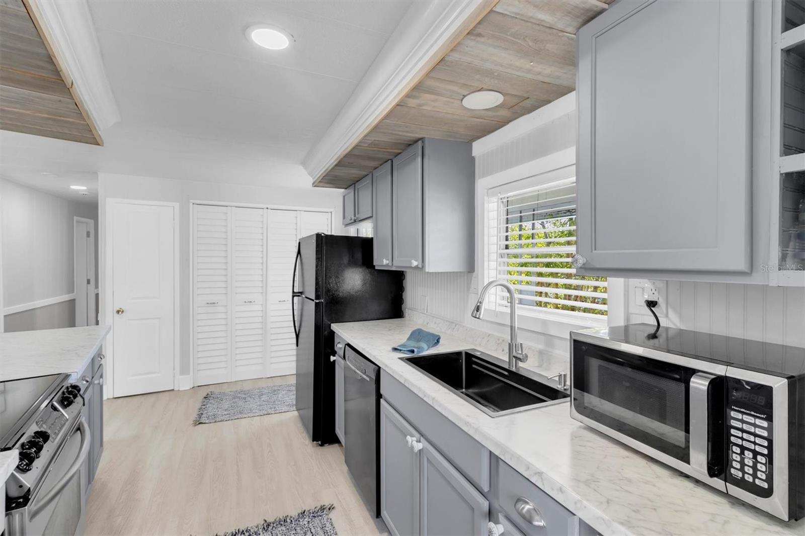 6629 Tower Dr Property Photo 29