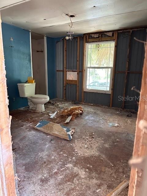 6631 Celeste Ln Property Photo 4