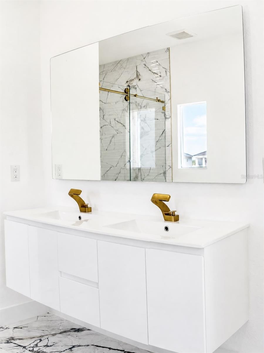 6510 Simone Shores Cir Property Photo 7