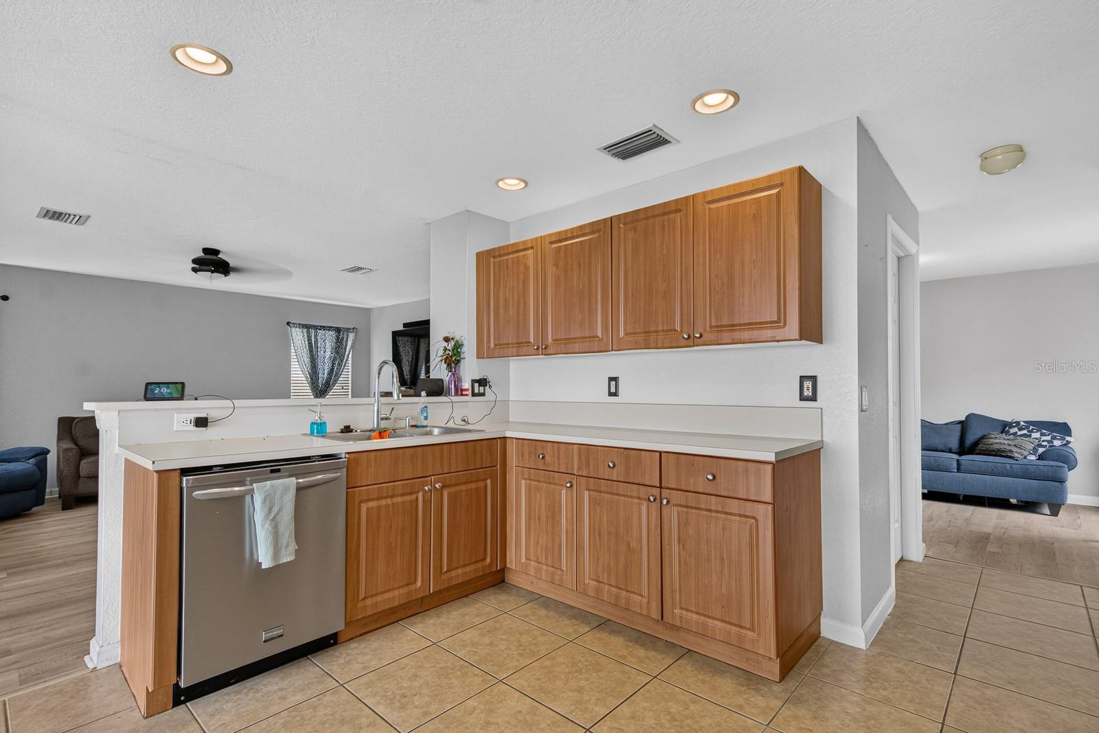 11850 Whisper Creek Dr Property Photo 10