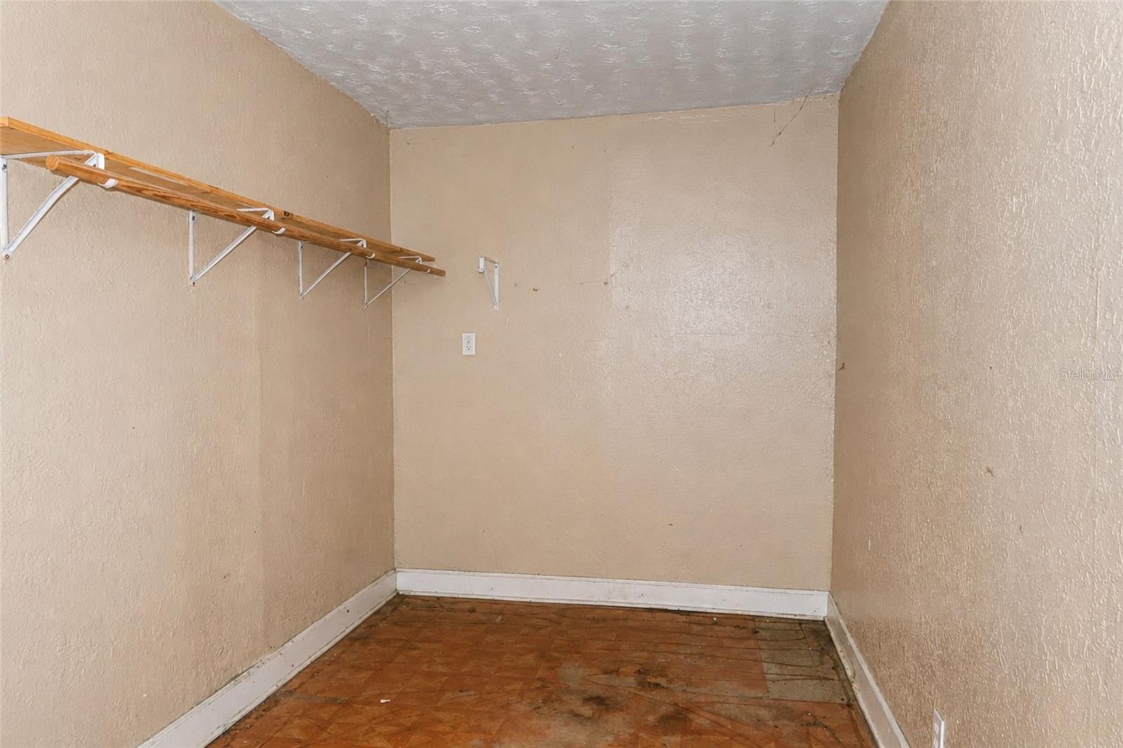 1208 Cherry Ln Property Photo 8