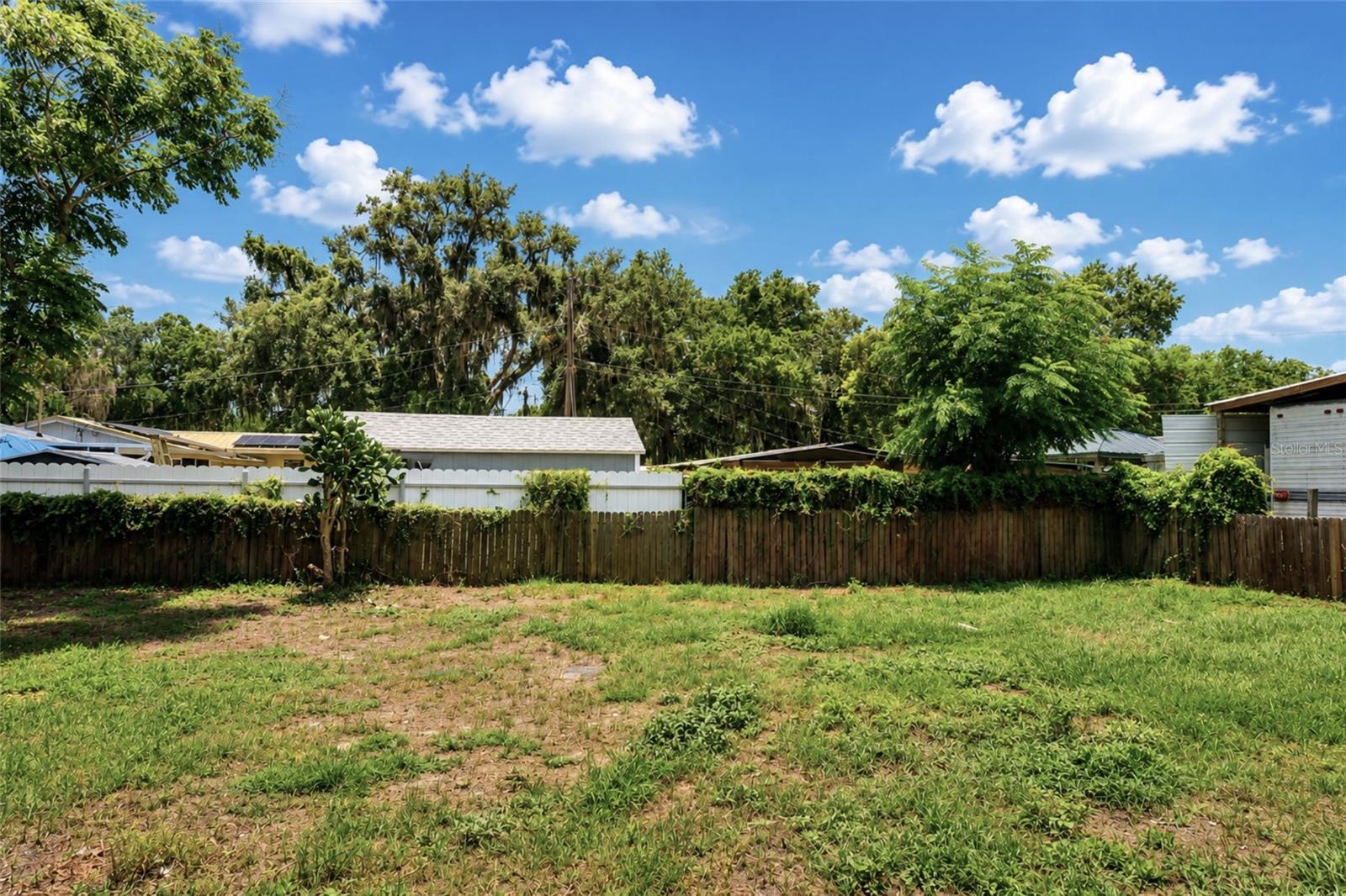 1208 Cherry Ln Property Photo 14
