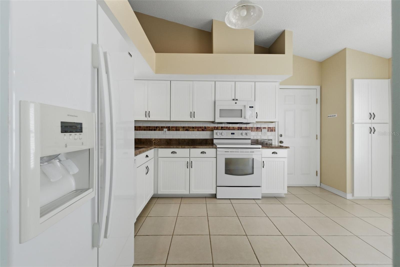 10428 Casa Grande Cir Property Photo 13