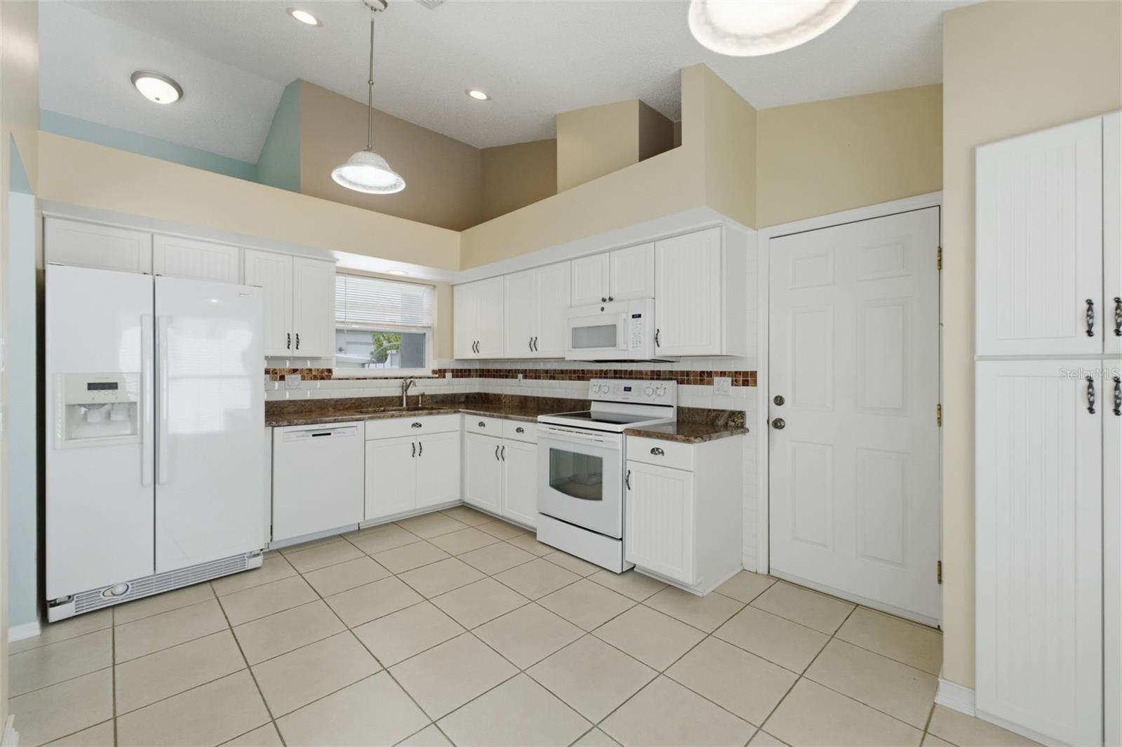 10428 Casa Grande Cir Property Photo 14