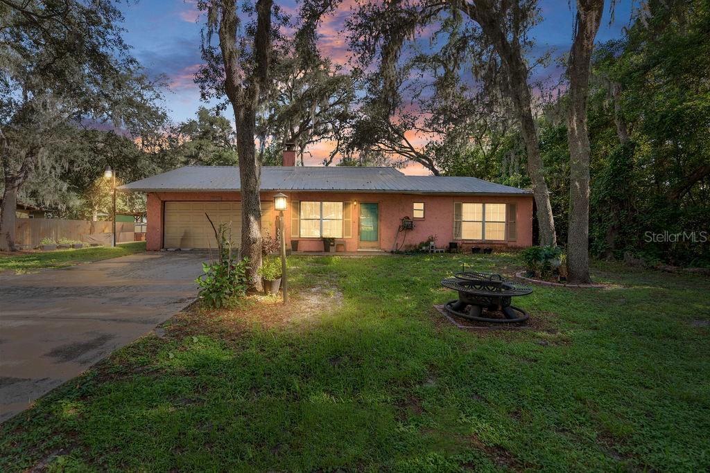 38213 Palm Grove Dr Property Photo 1