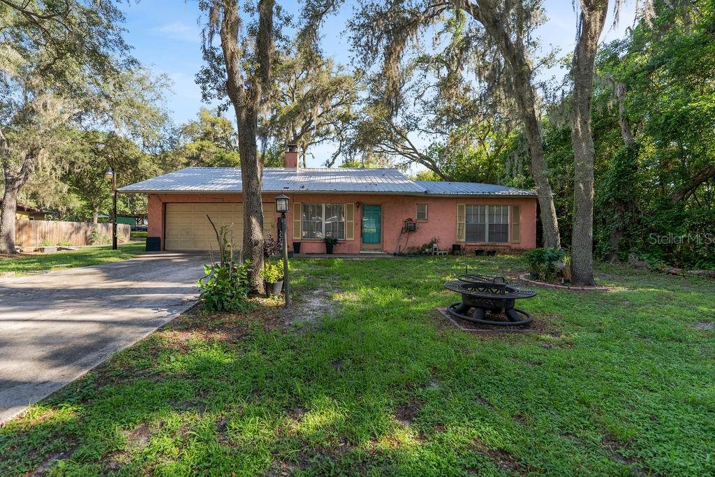38213 Palm Grove Dr Property Photo 3