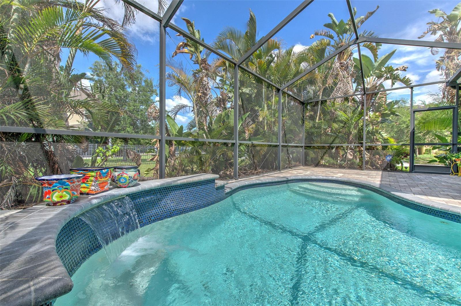 6540 Park Strand Dr Property Photo 7