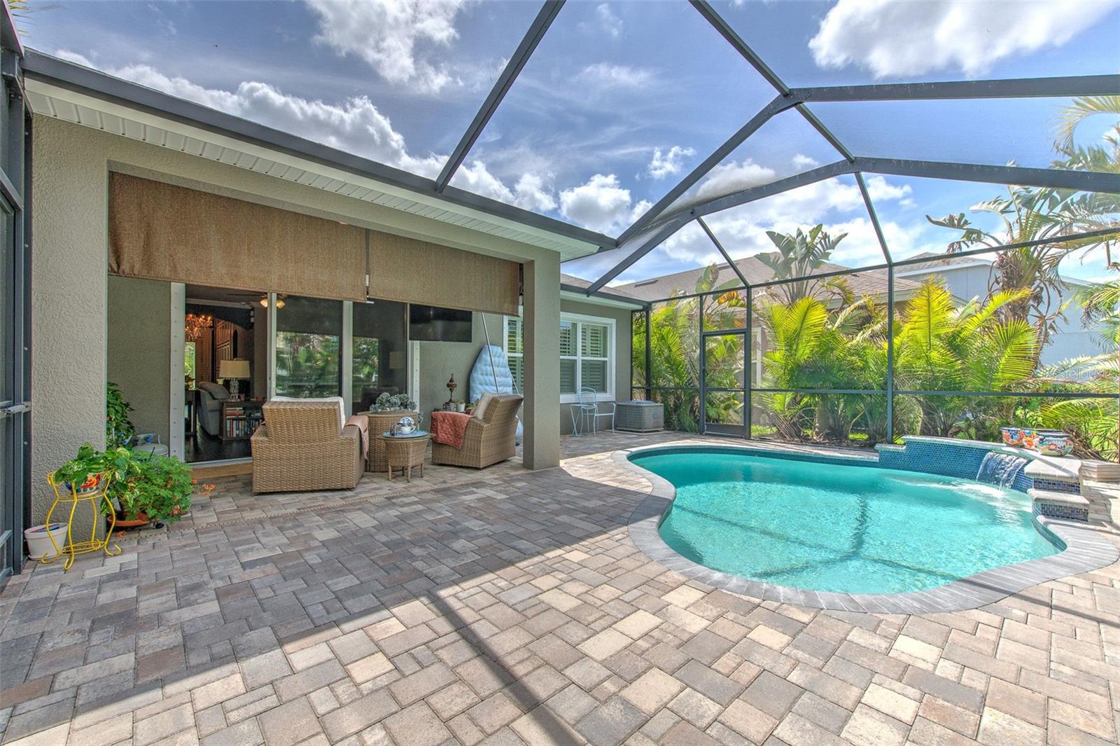6540 Park Strand Dr Property Photo 9