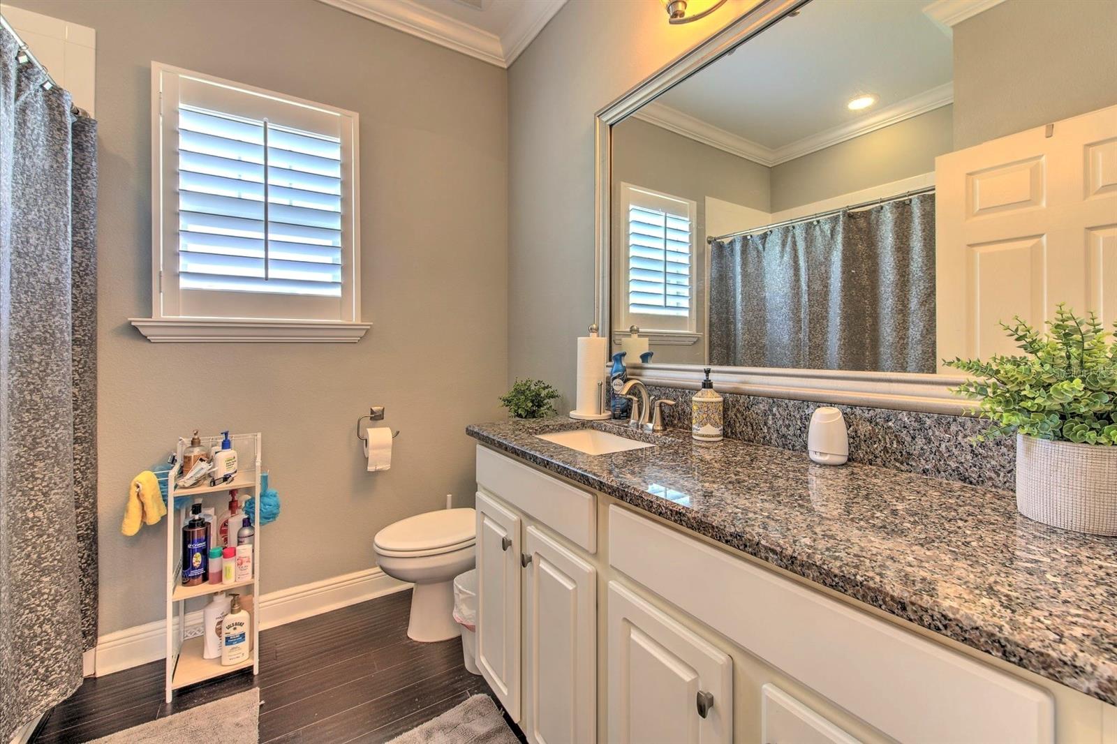 6540 Park Strand Dr Property Photo 24