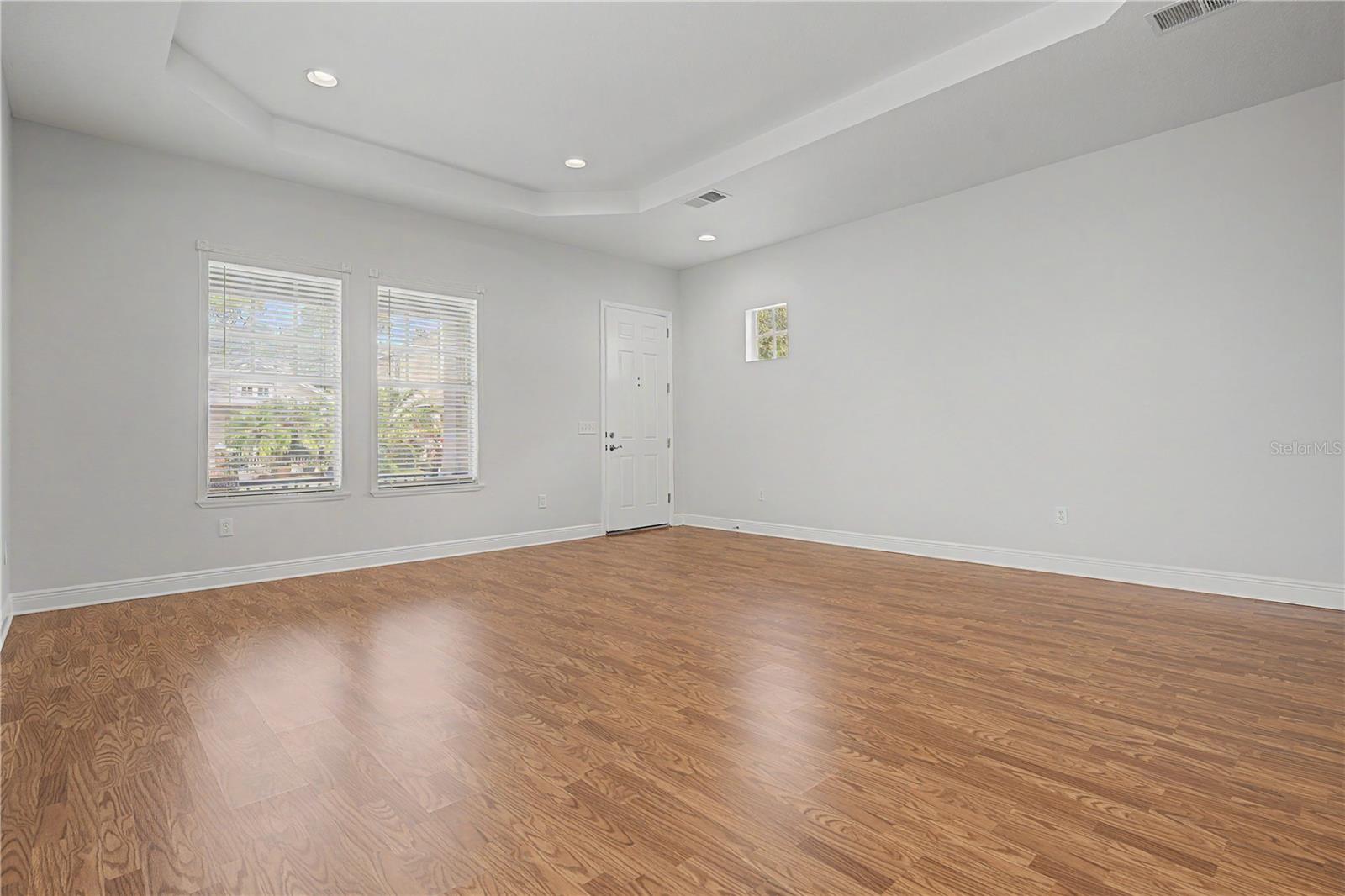 8152 Lagerfeld Dr Property Photo 7