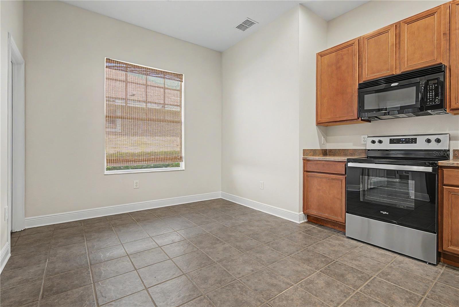 8152 Lagerfeld Dr Property Photo 14