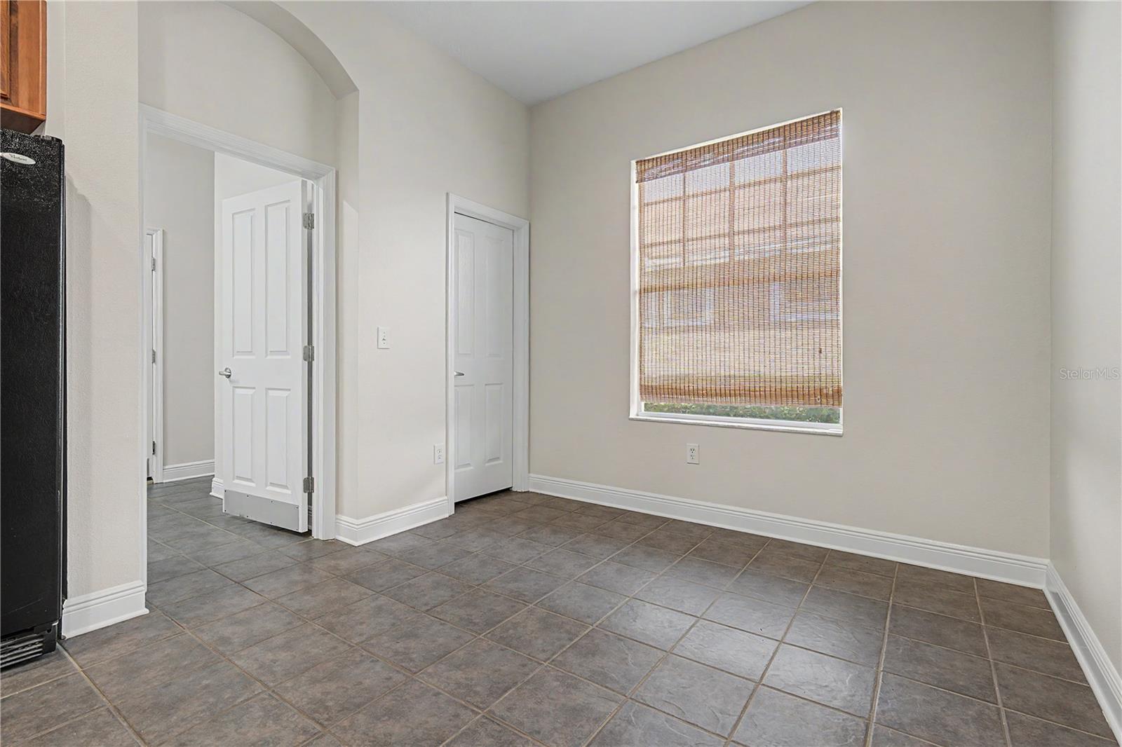 8152 Lagerfeld Dr Property Photo 15