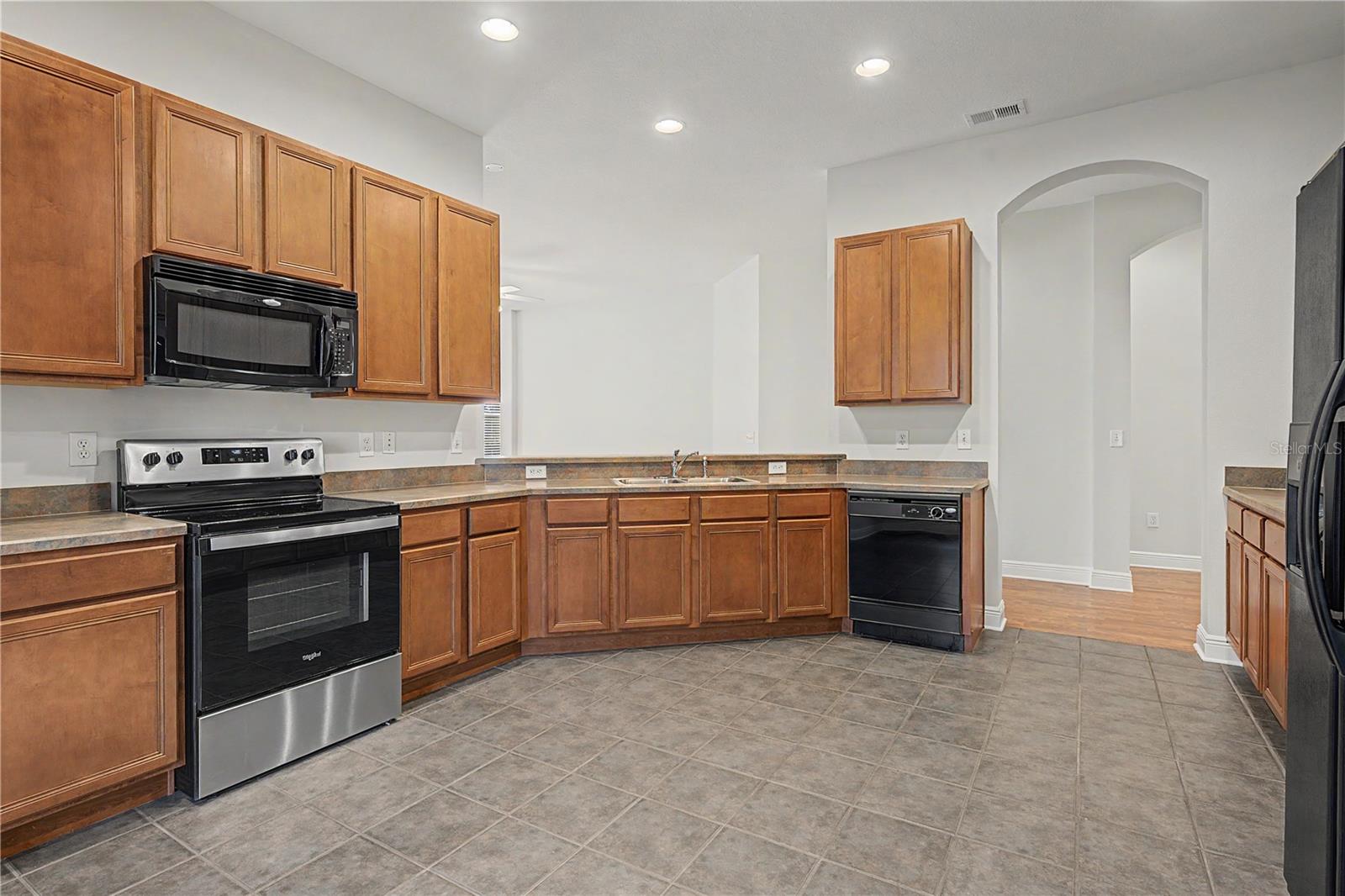 8152 Lagerfeld Dr Property Photo 16