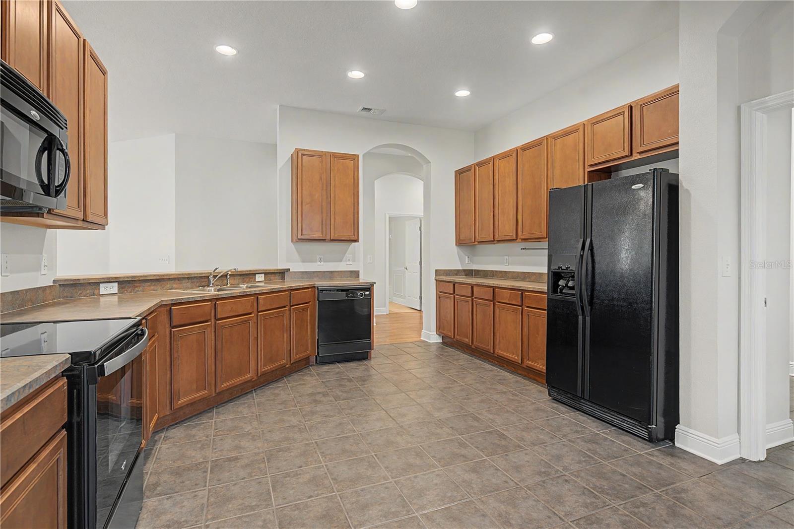 8152 Lagerfeld Dr Property Photo 19