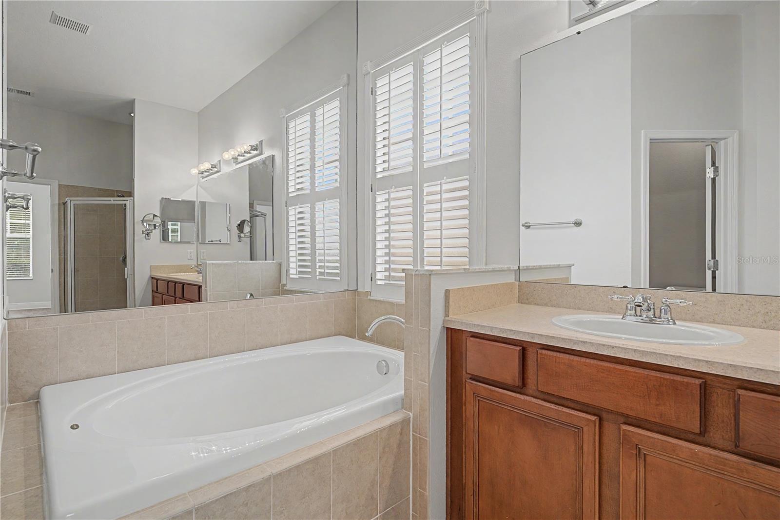 8152 Lagerfeld Dr Property Photo 25