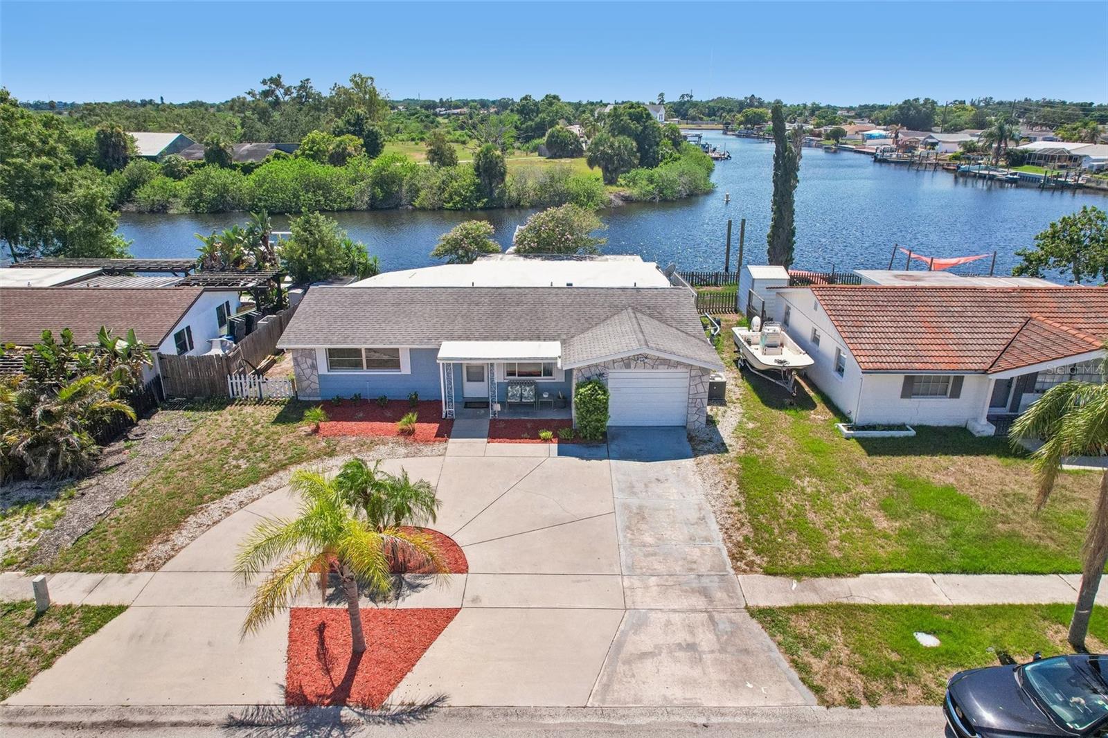 1133 GRAND BLVD