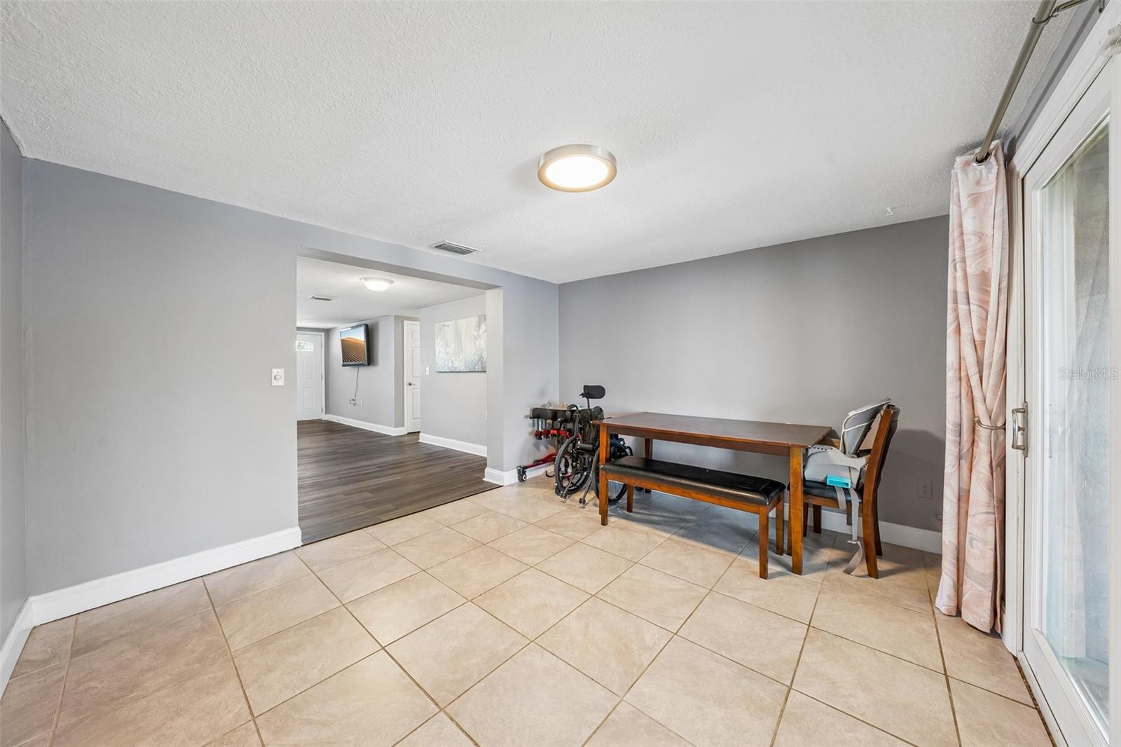 1133 Grand Blvd Property Photo 10