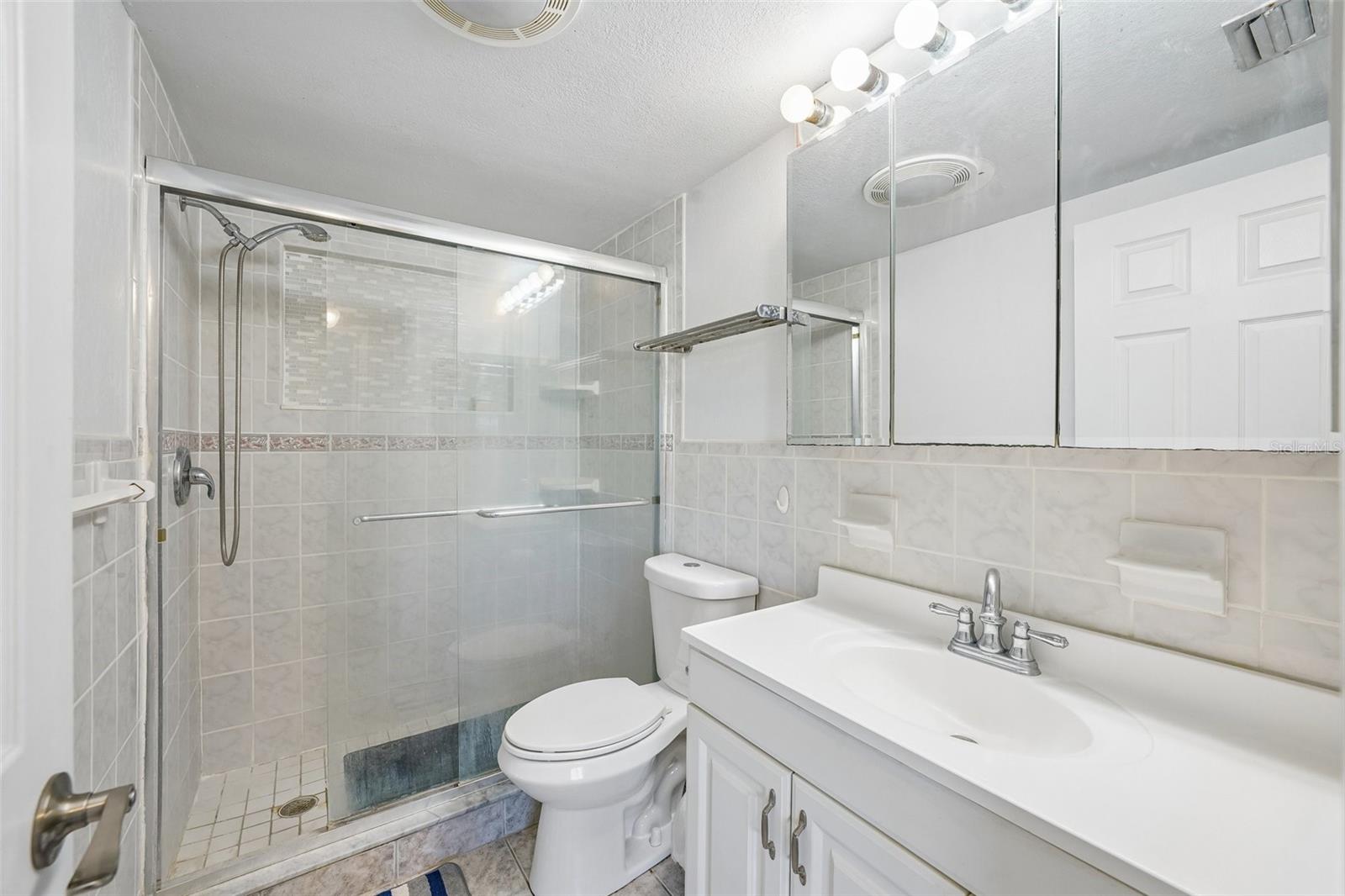 1133 Grand Blvd Property Photo 16