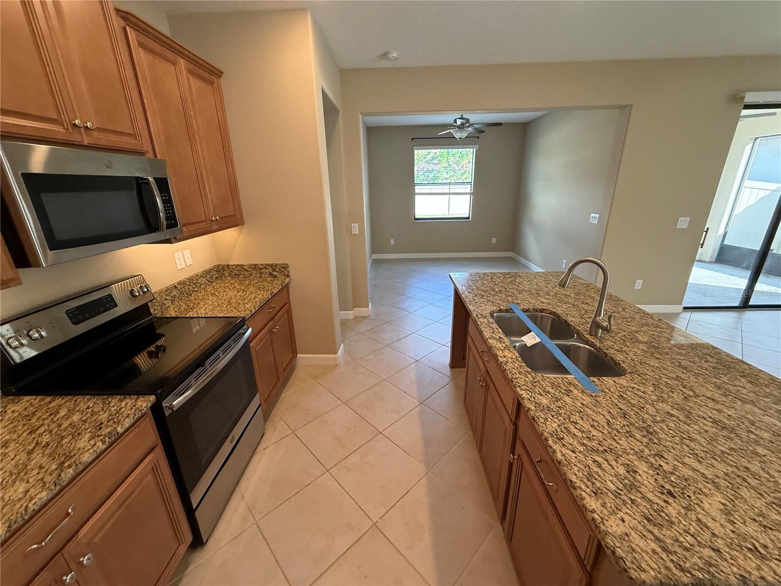 16852 Scuba Crest St Property Photo 3