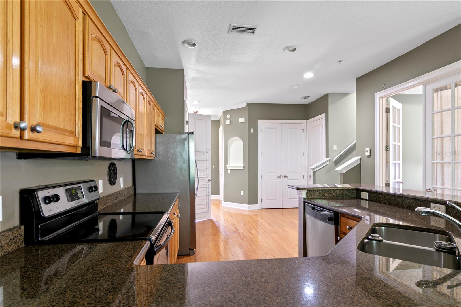 11504 Bellamar St Property Photo 9