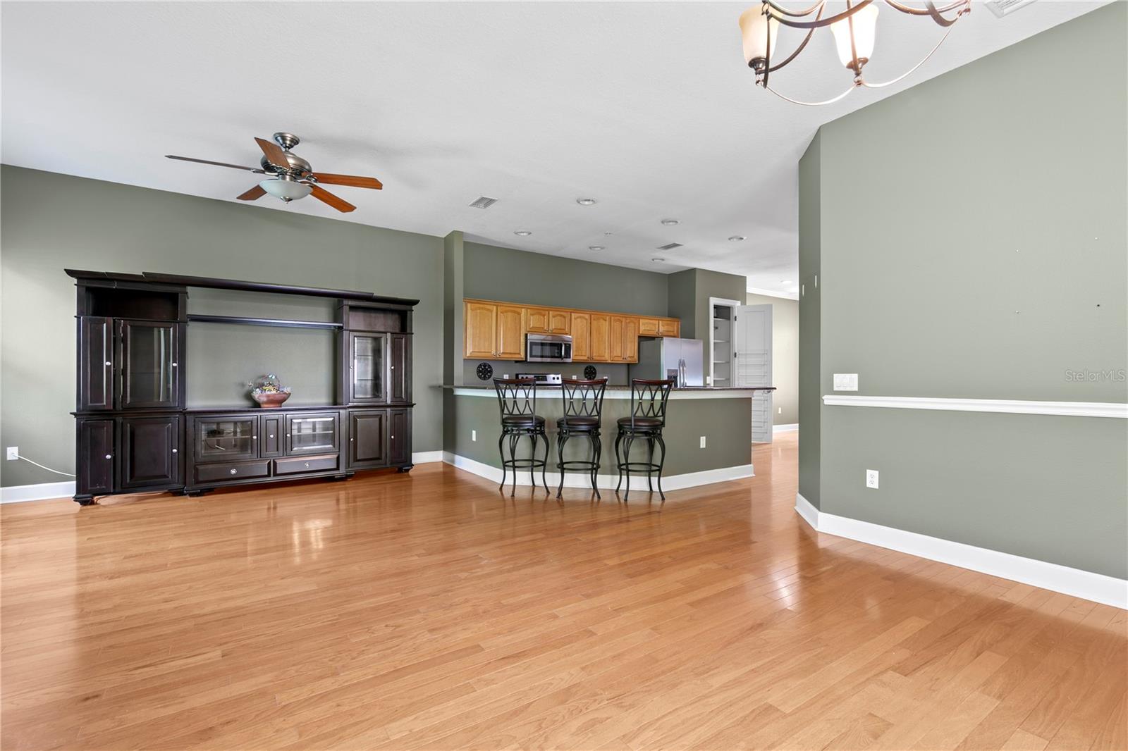 11504 Bellamar St Property Photo 10